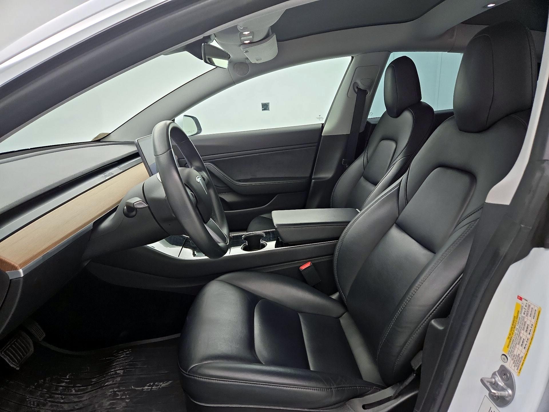 Thumbnail: 2019 Tesla Model 3 - 11