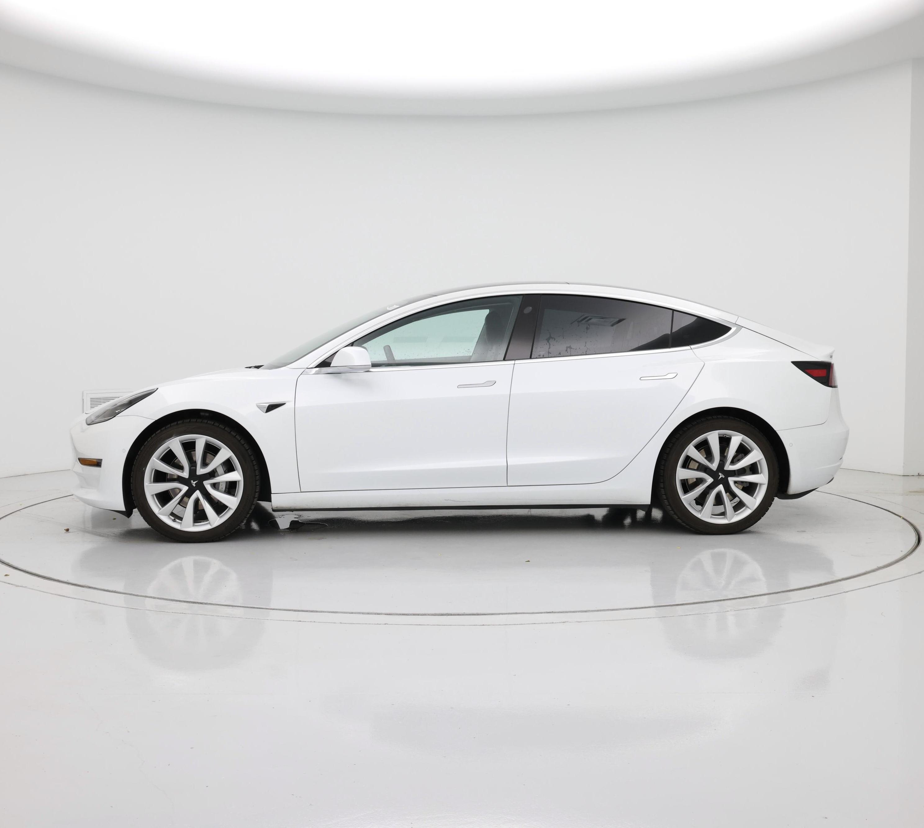 Thumbnail: 2019 Tesla Model 3 - 3