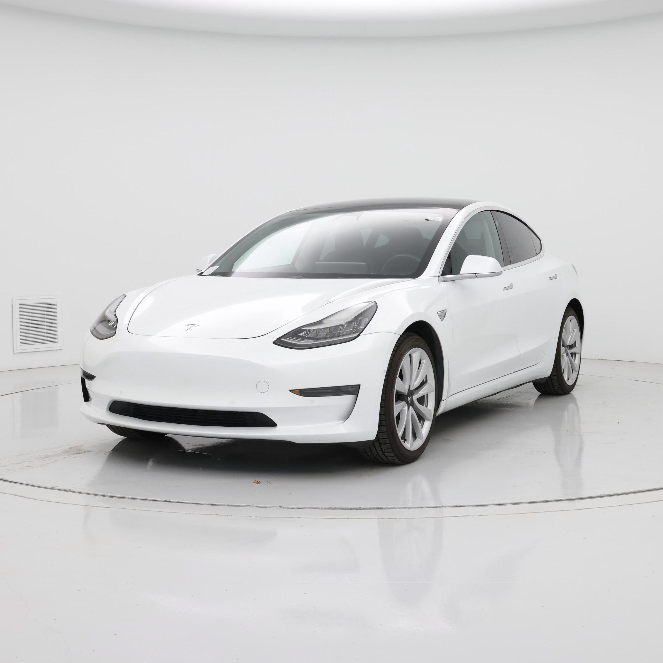 Thumbnail: 2019 Tesla Model 3 - 4