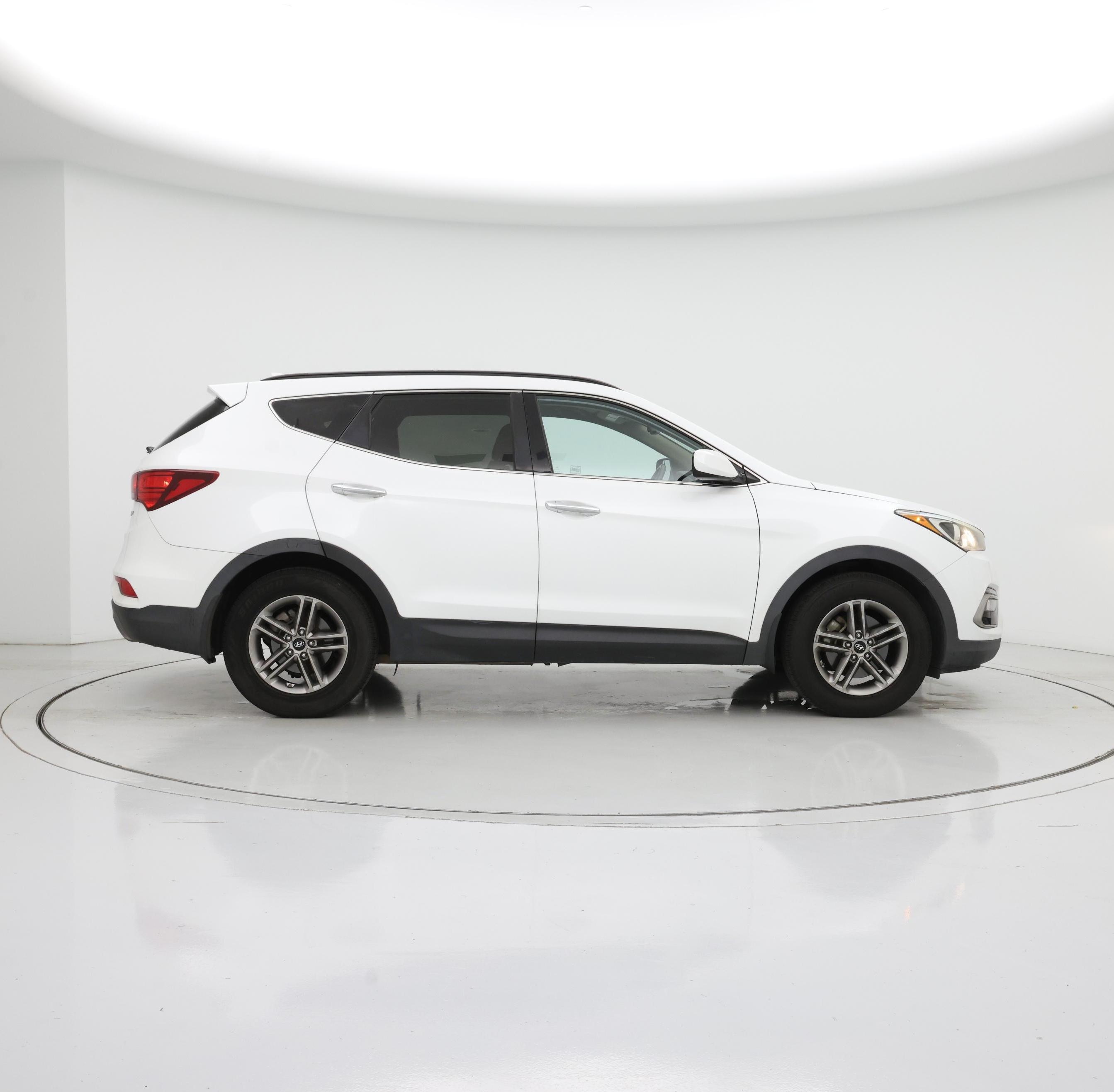 Thumbnail: 2017 Hyundai Santa Fe - 7