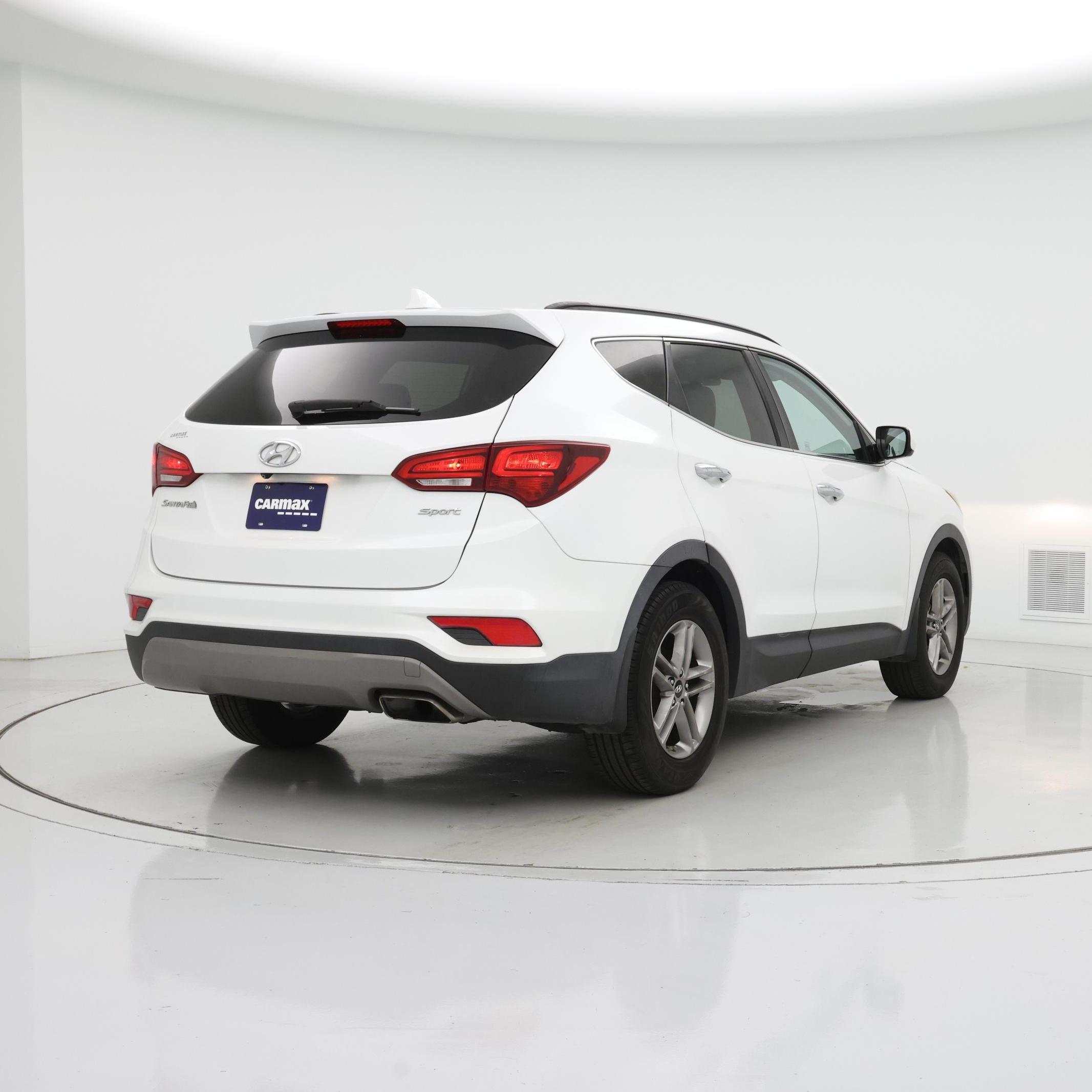 Thumbnail: 2017 Hyundai Santa Fe - 8