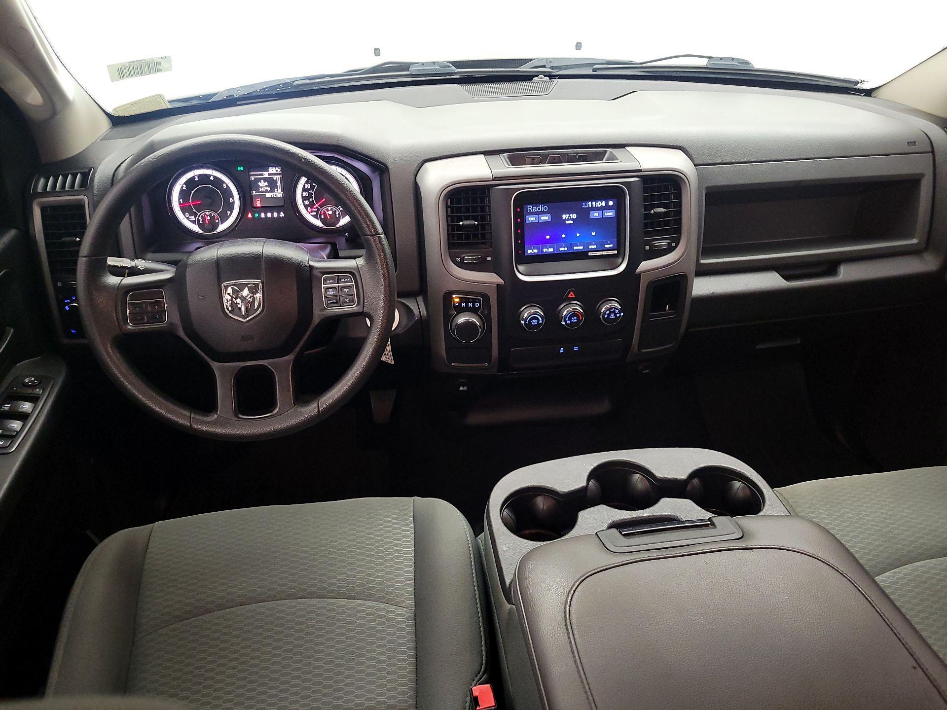 Thumbnail: 2020 RAM 1500 Classic - 9