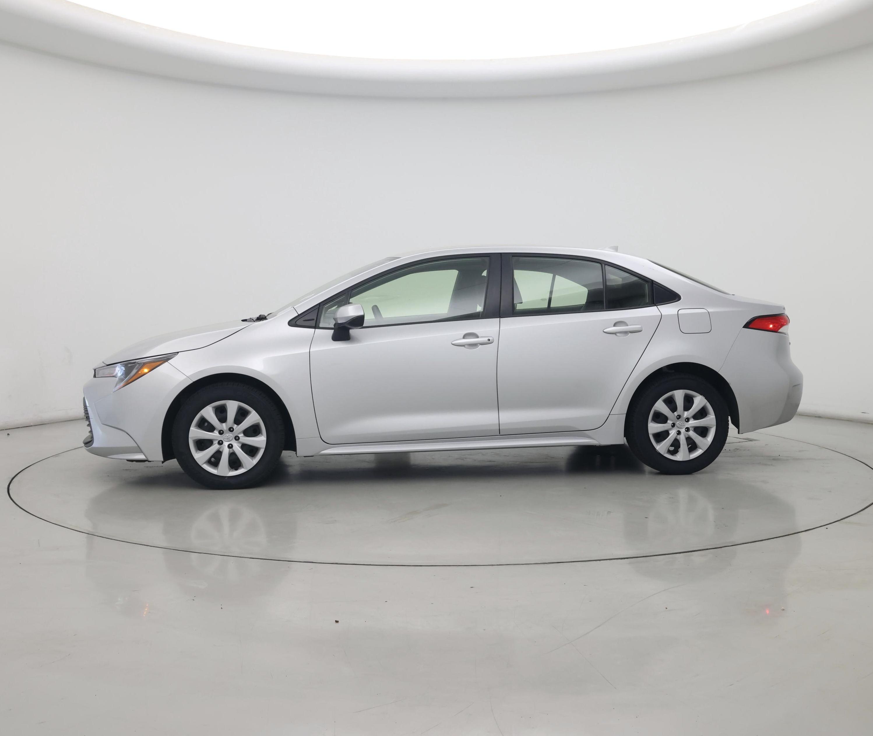Thumbnail: 2024 Toyota Corolla - 3