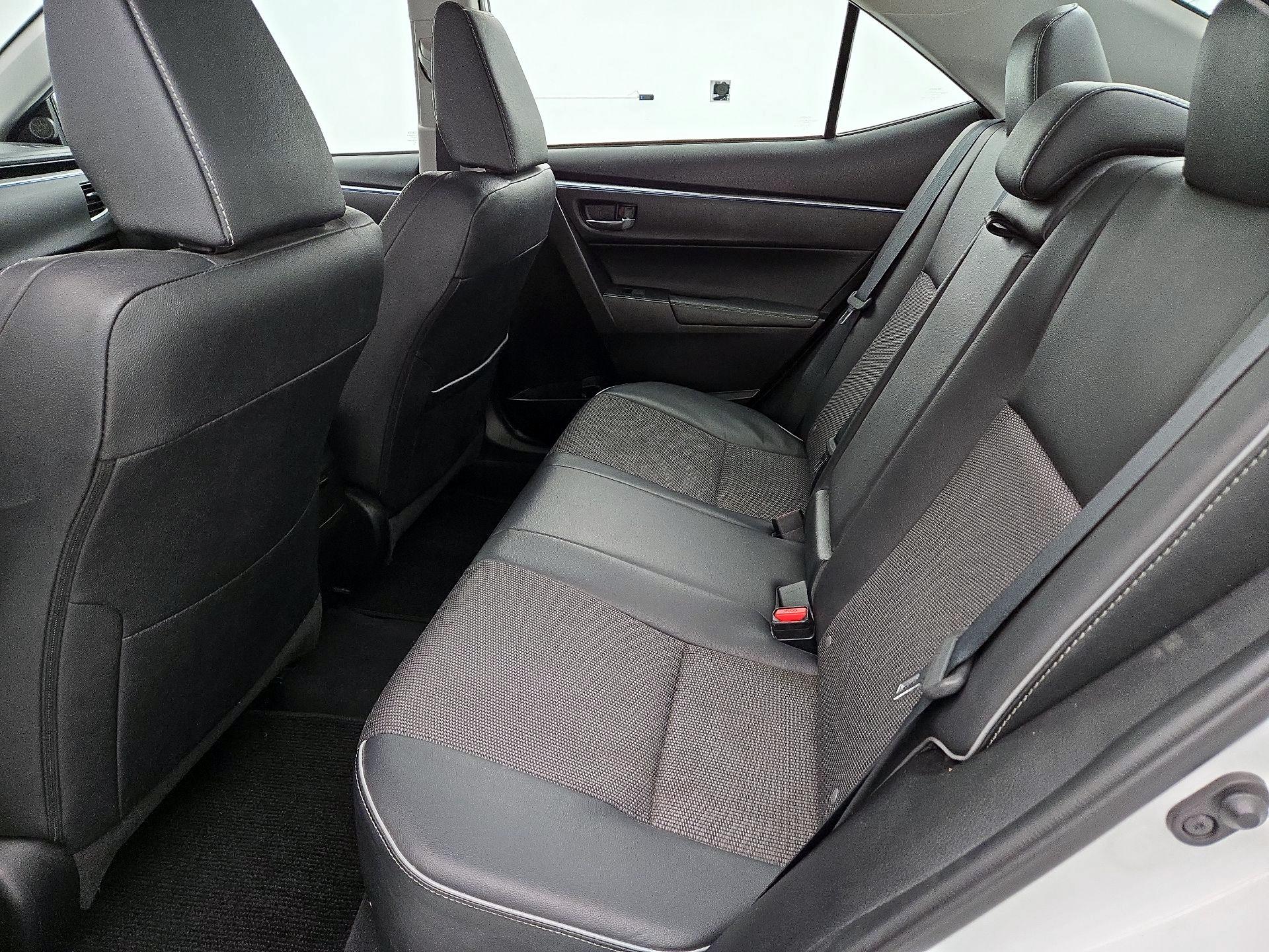Thumbnail: 2016 Toyota Corolla - 19