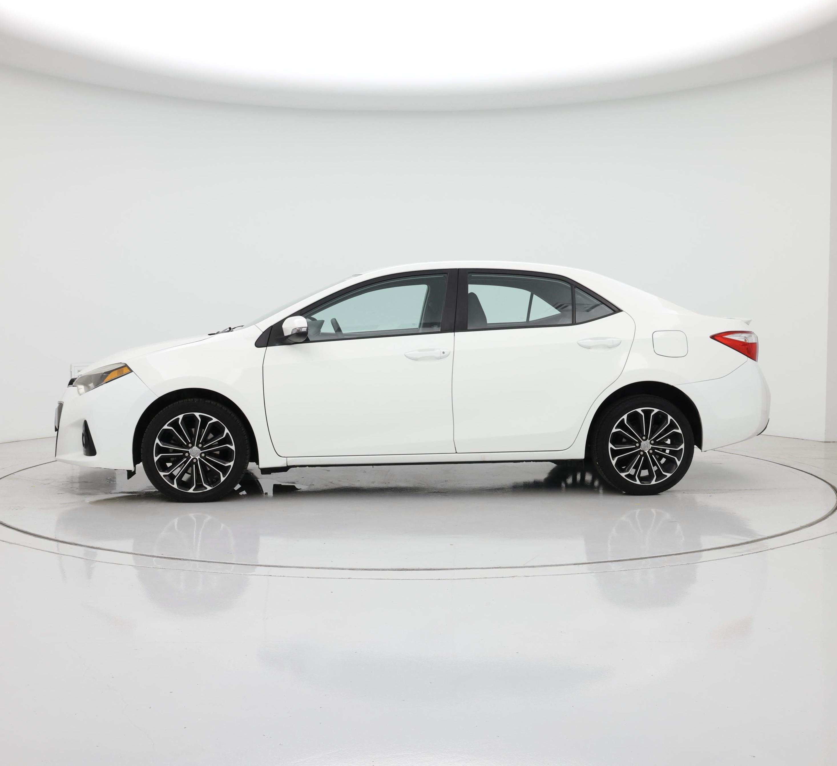 Thumbnail: 2016 Toyota Corolla - 3