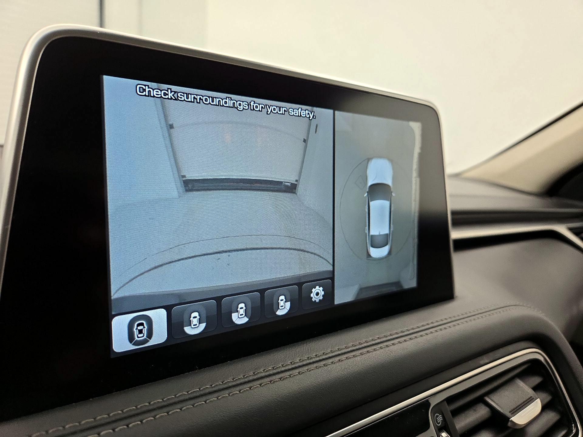Thumbnail: 2019 Genesis G70 - 15