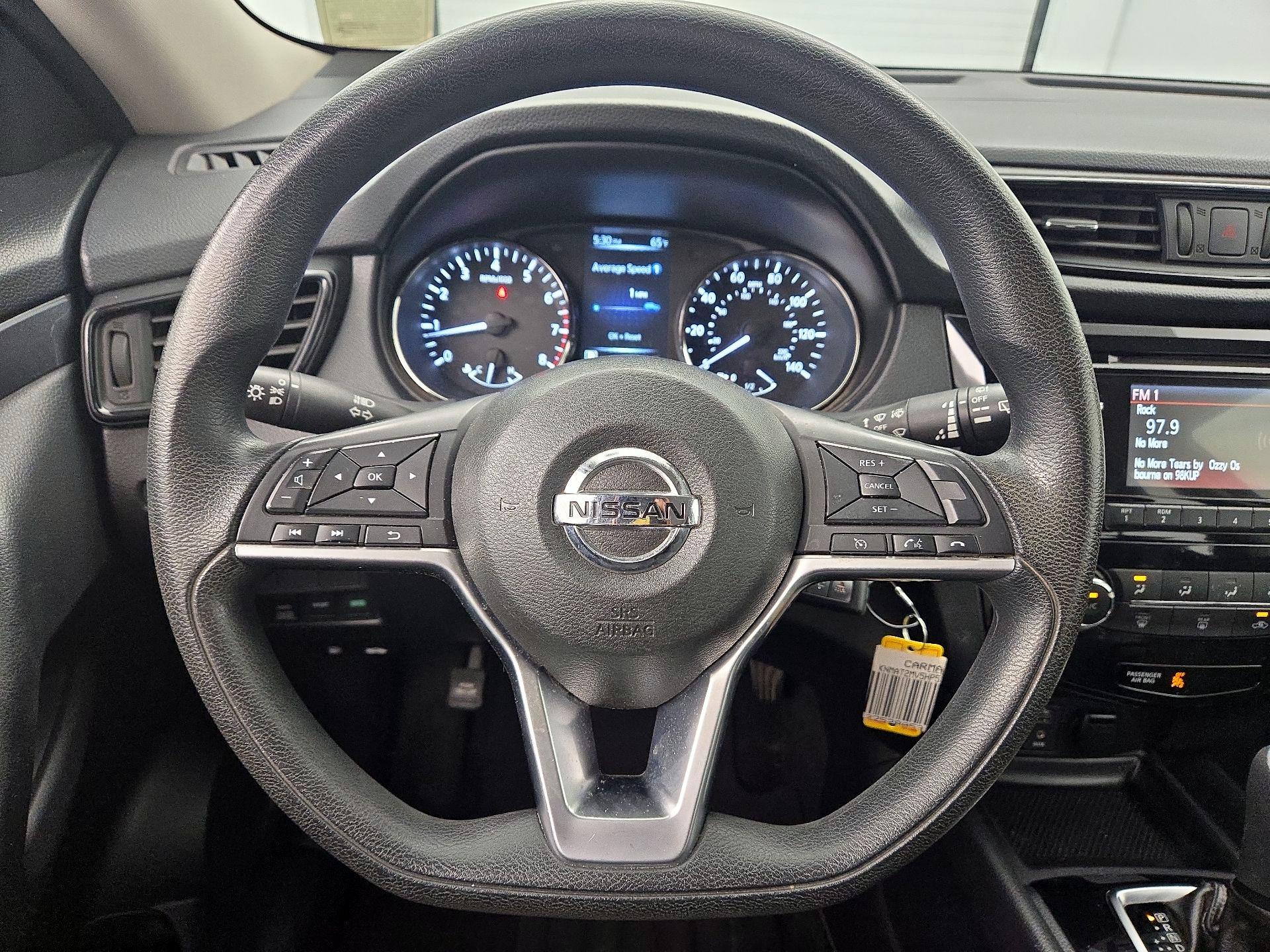 Thumbnail: 2017 Nissan Rogue - 10