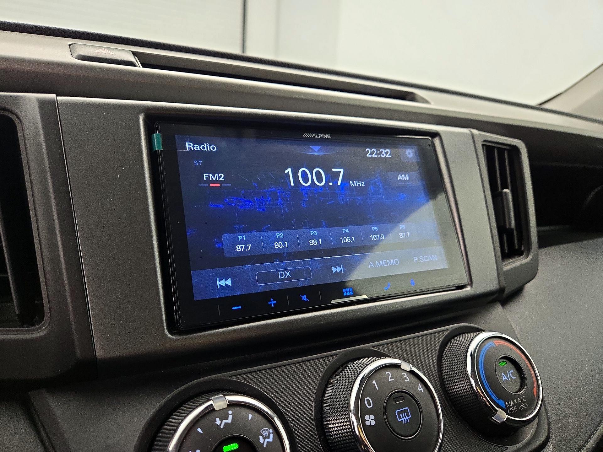 Thumbnail: 2017 Toyota RAV4 - 15