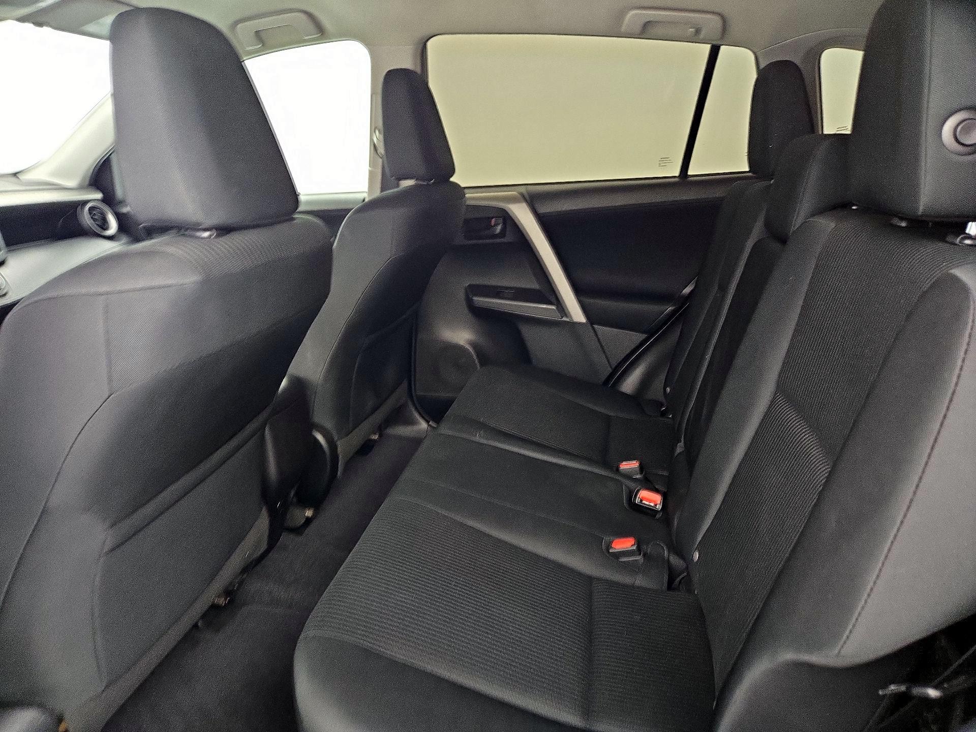 Thumbnail: 2017 Toyota RAV4 - 19