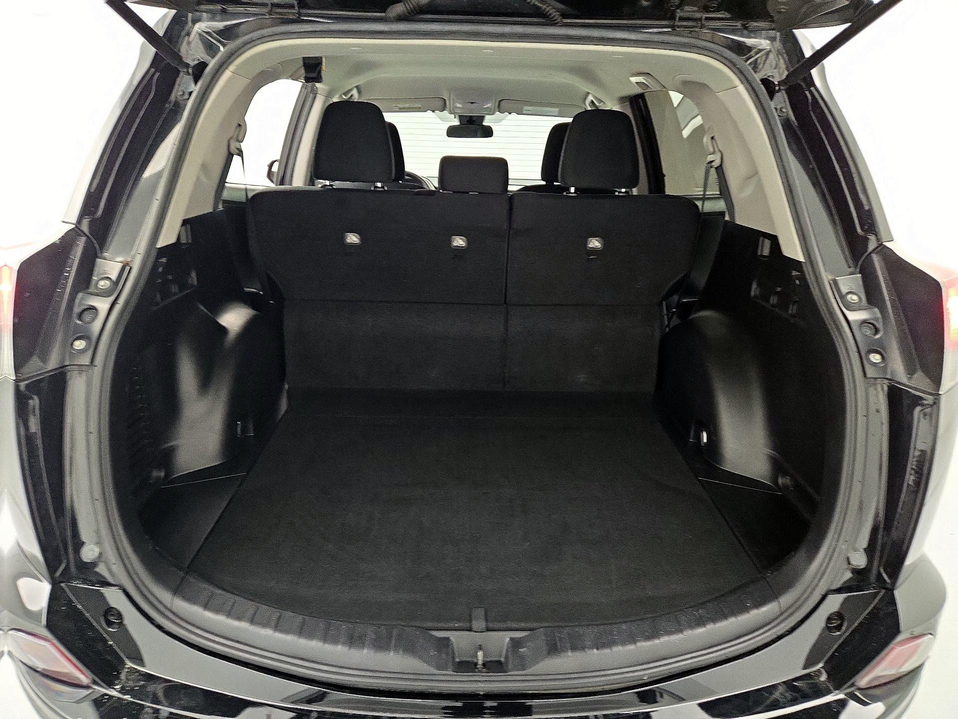 Thumbnail: 2017 Toyota RAV4 - 20