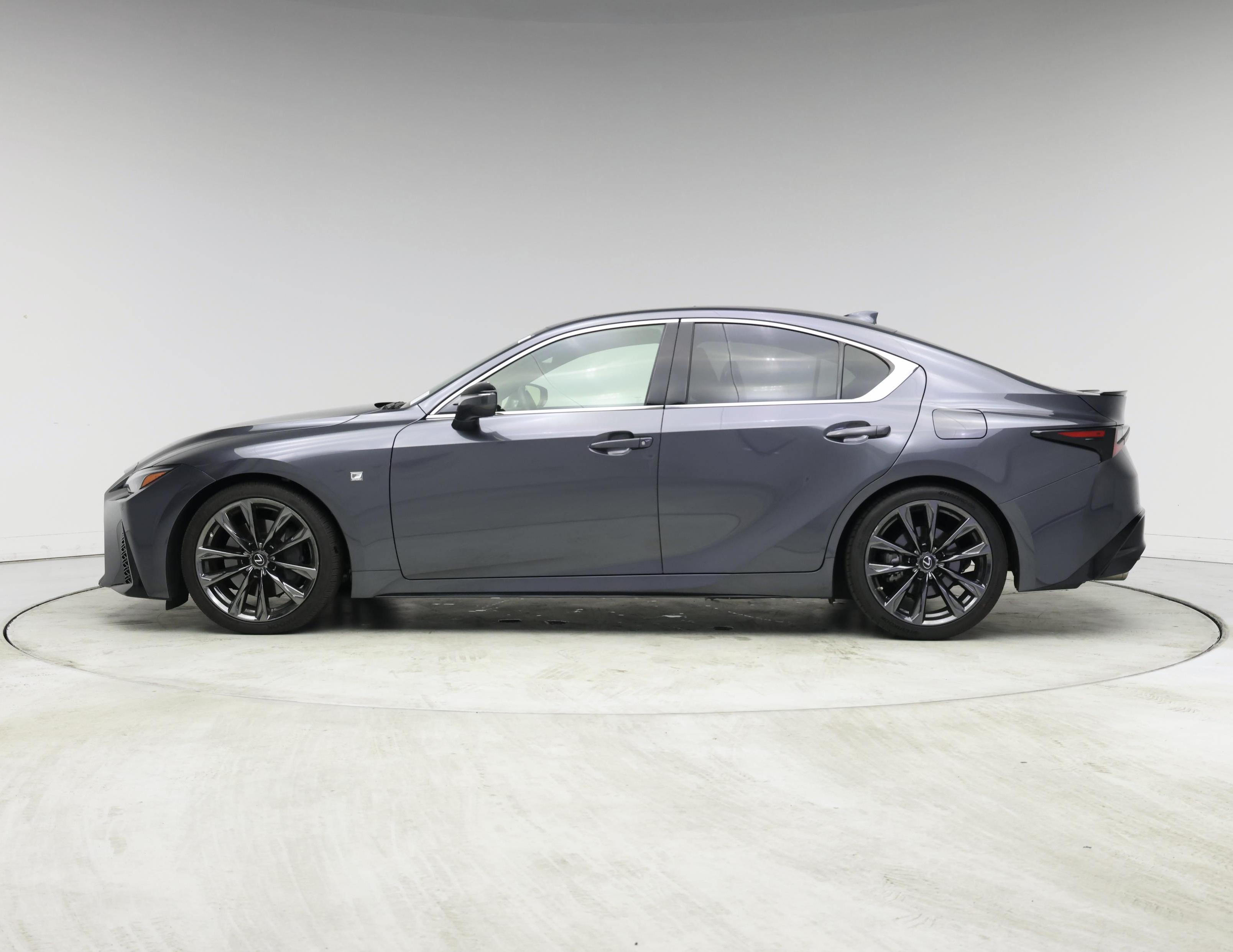 Thumbnail: 2022 Lexus IS - 3