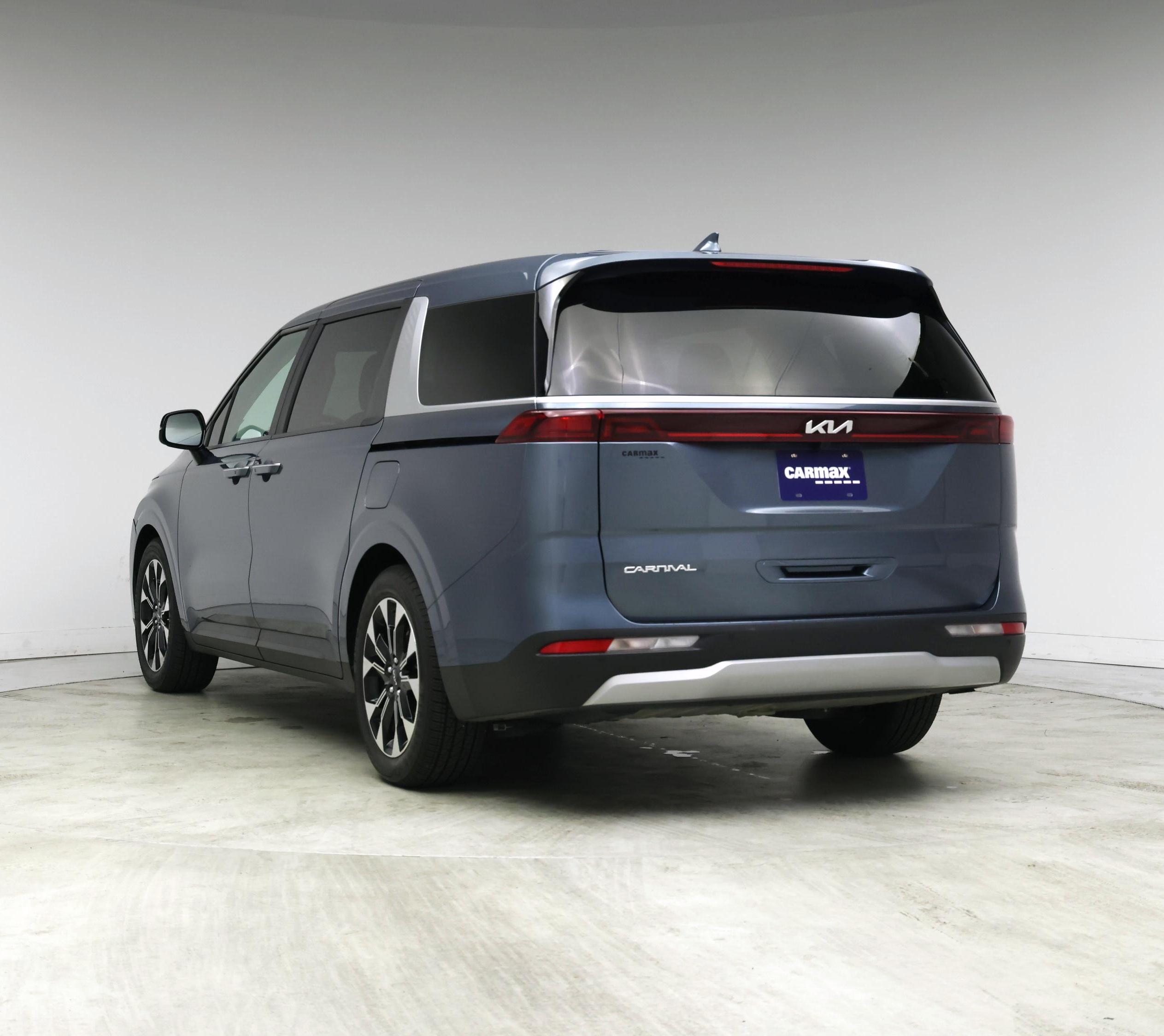 Thumbnail: 2023 Kia Carnival - 2