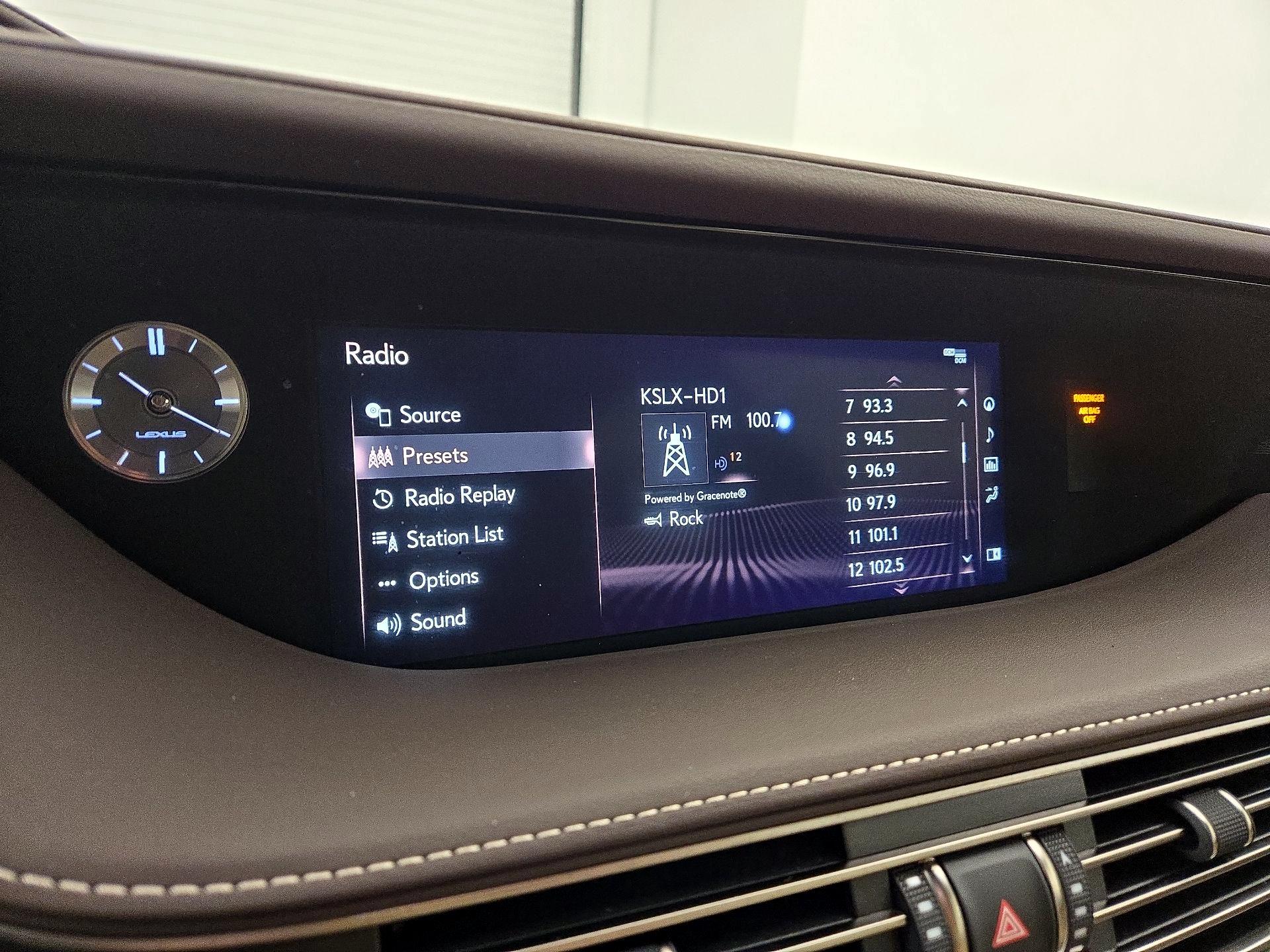 Thumbnail: 2020 Lexus LS - 16