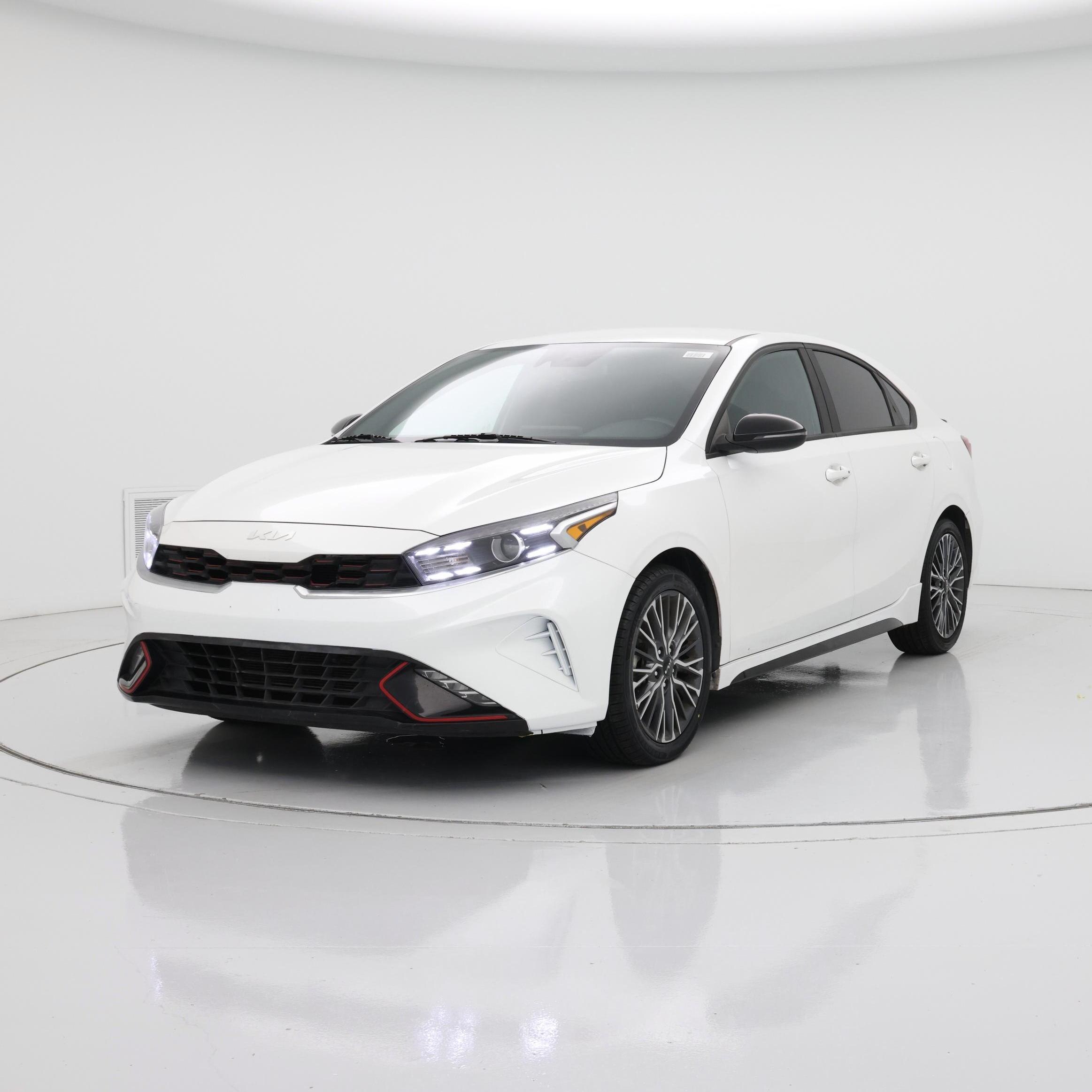 Thumbnail: 2023 Kia Forte - 4