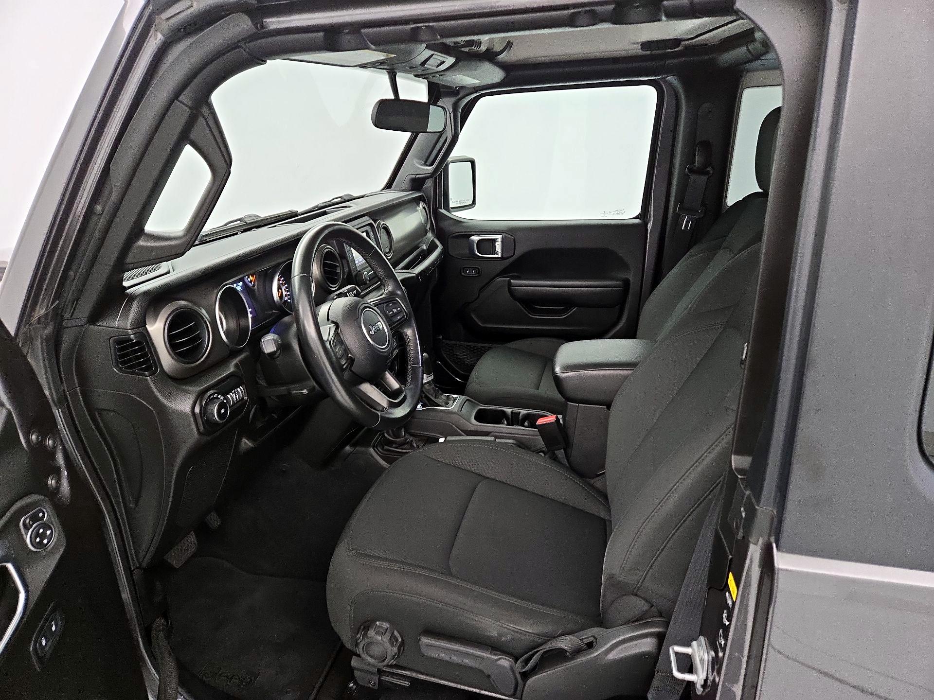 Thumbnail: 2021 Jeep Wrangler - 11