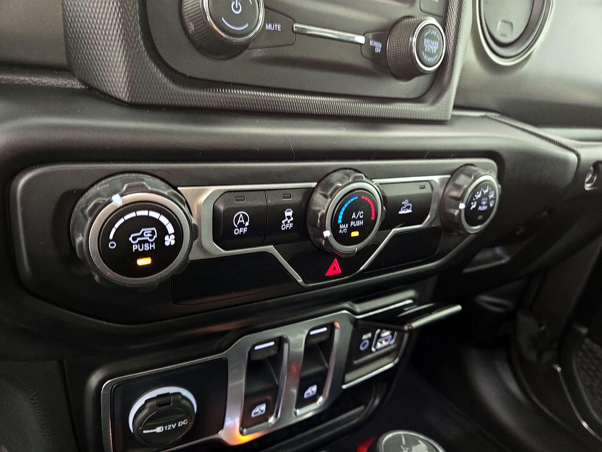 Thumbnail: 2021 Jeep Wrangler - 16