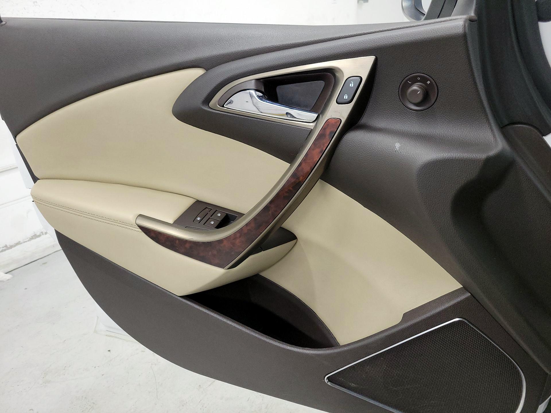 Thumbnail: 2016 Buick Verano - 12