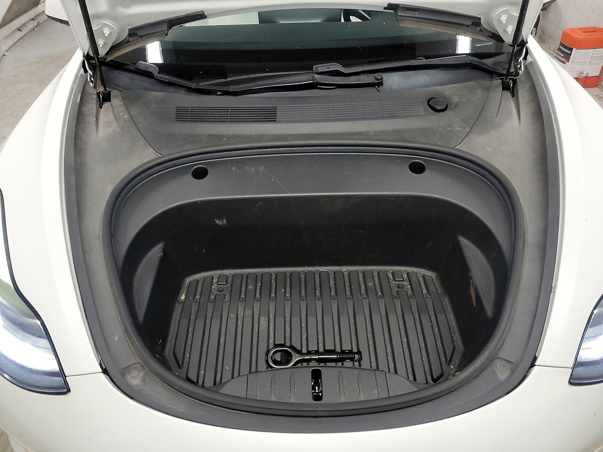 Thumbnail: 2021 Tesla Model 3 - 20