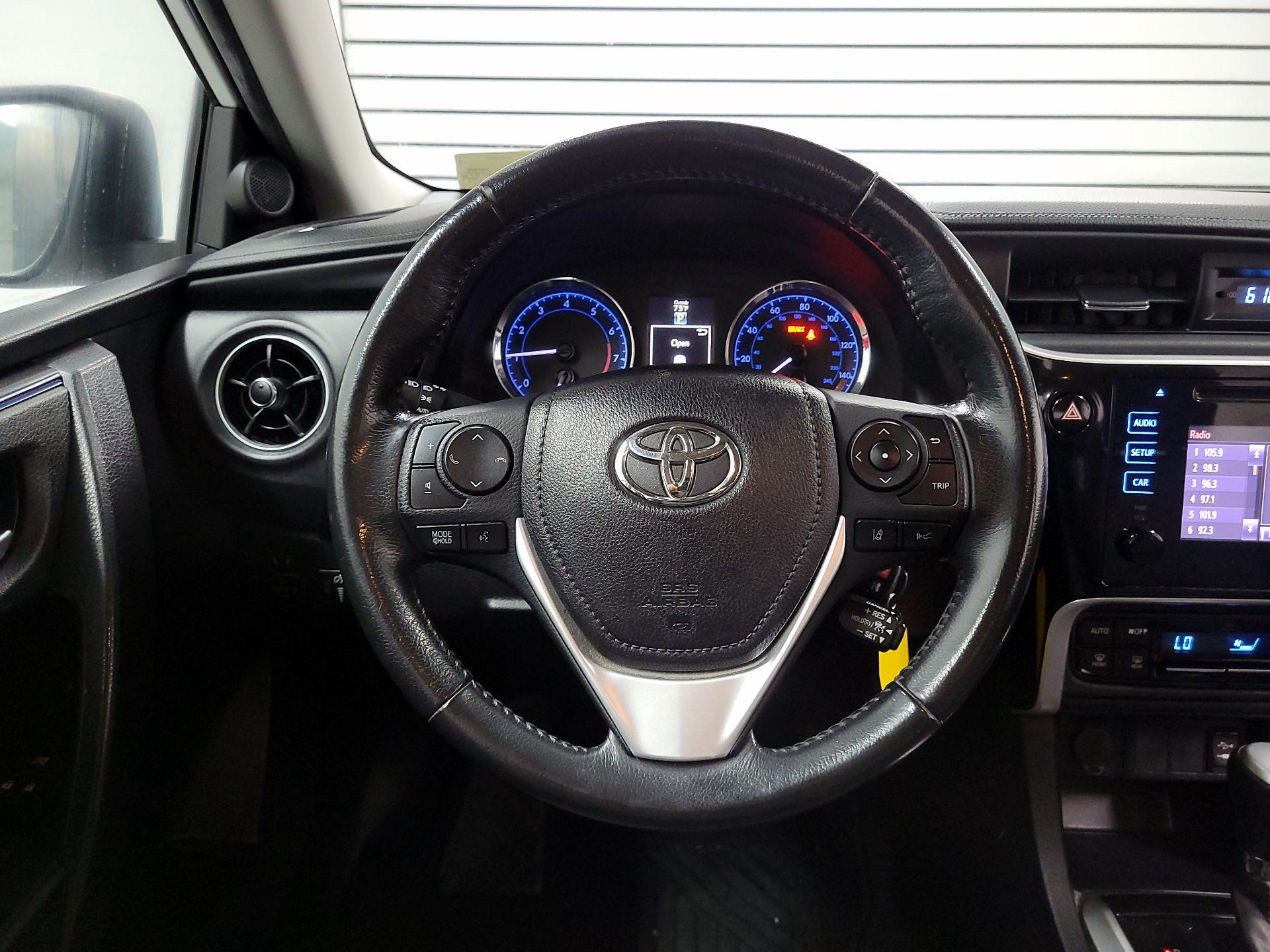 Thumbnail: 2019 Toyota Corolla - 10