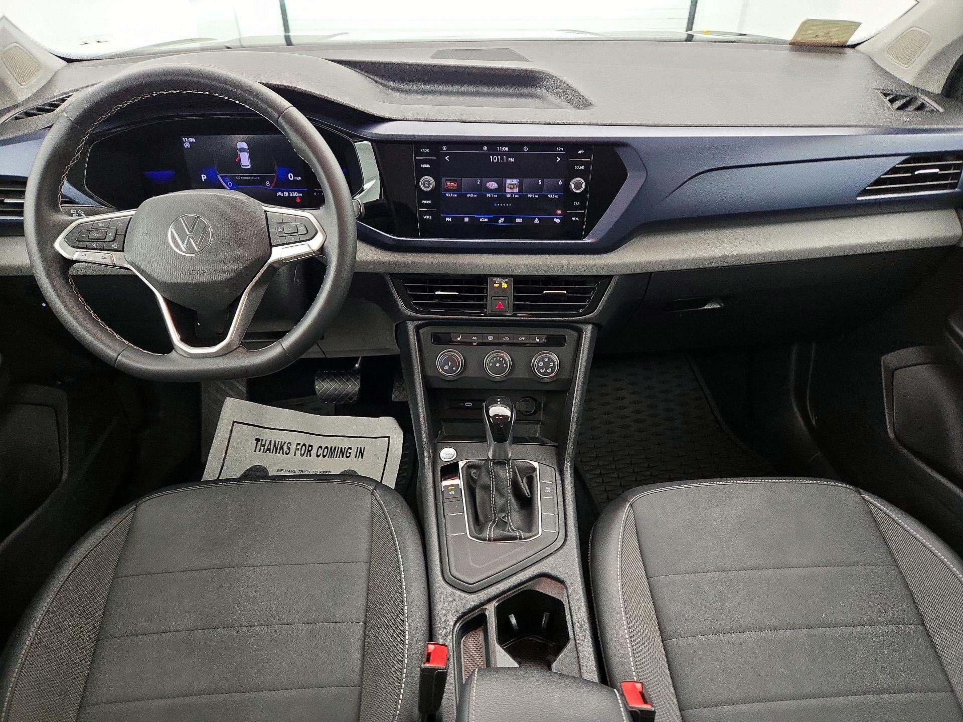Thumbnail: 2022 Volkswagen Taos - 9