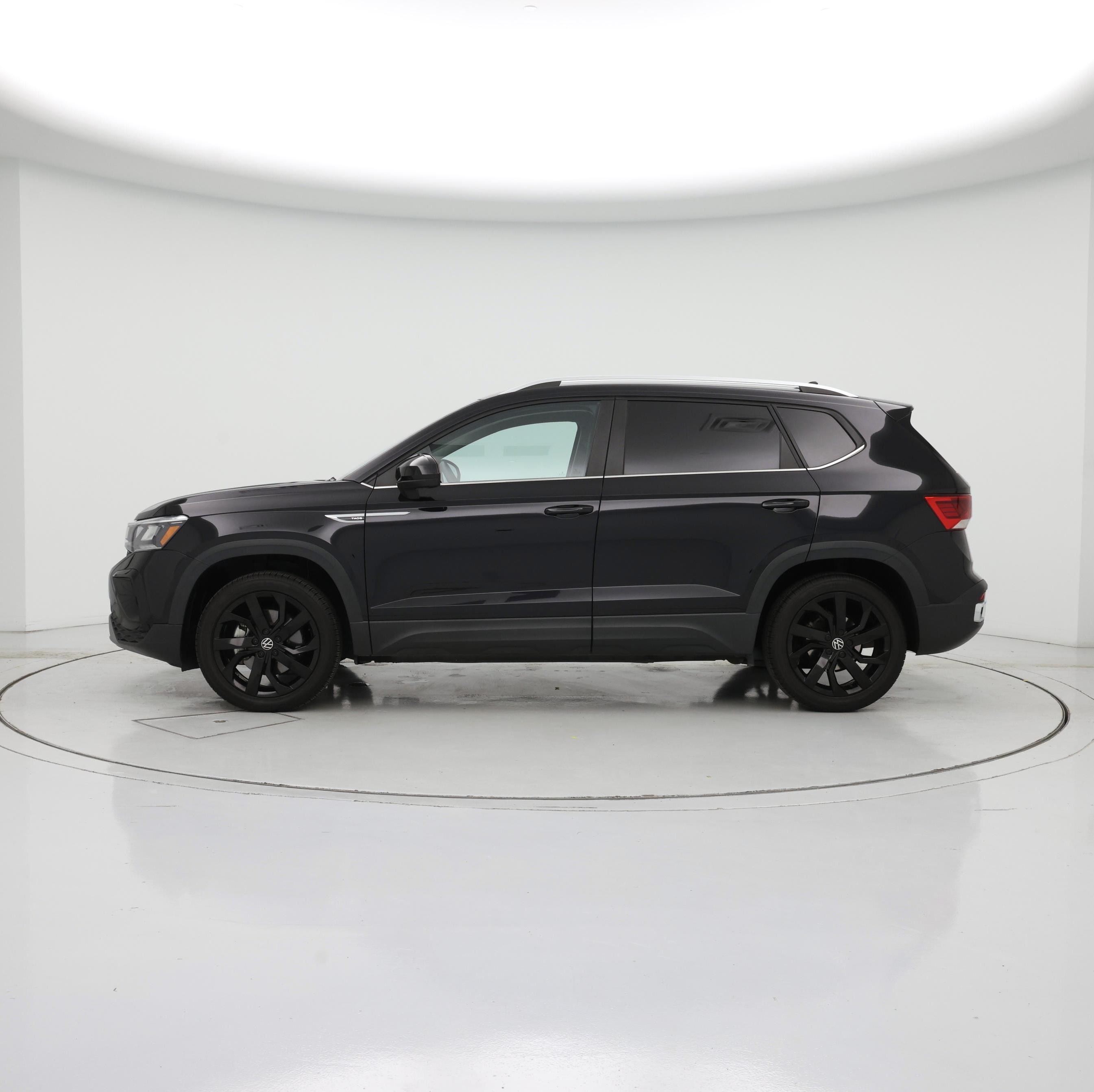 Thumbnail: 2022 Volkswagen Taos - 3