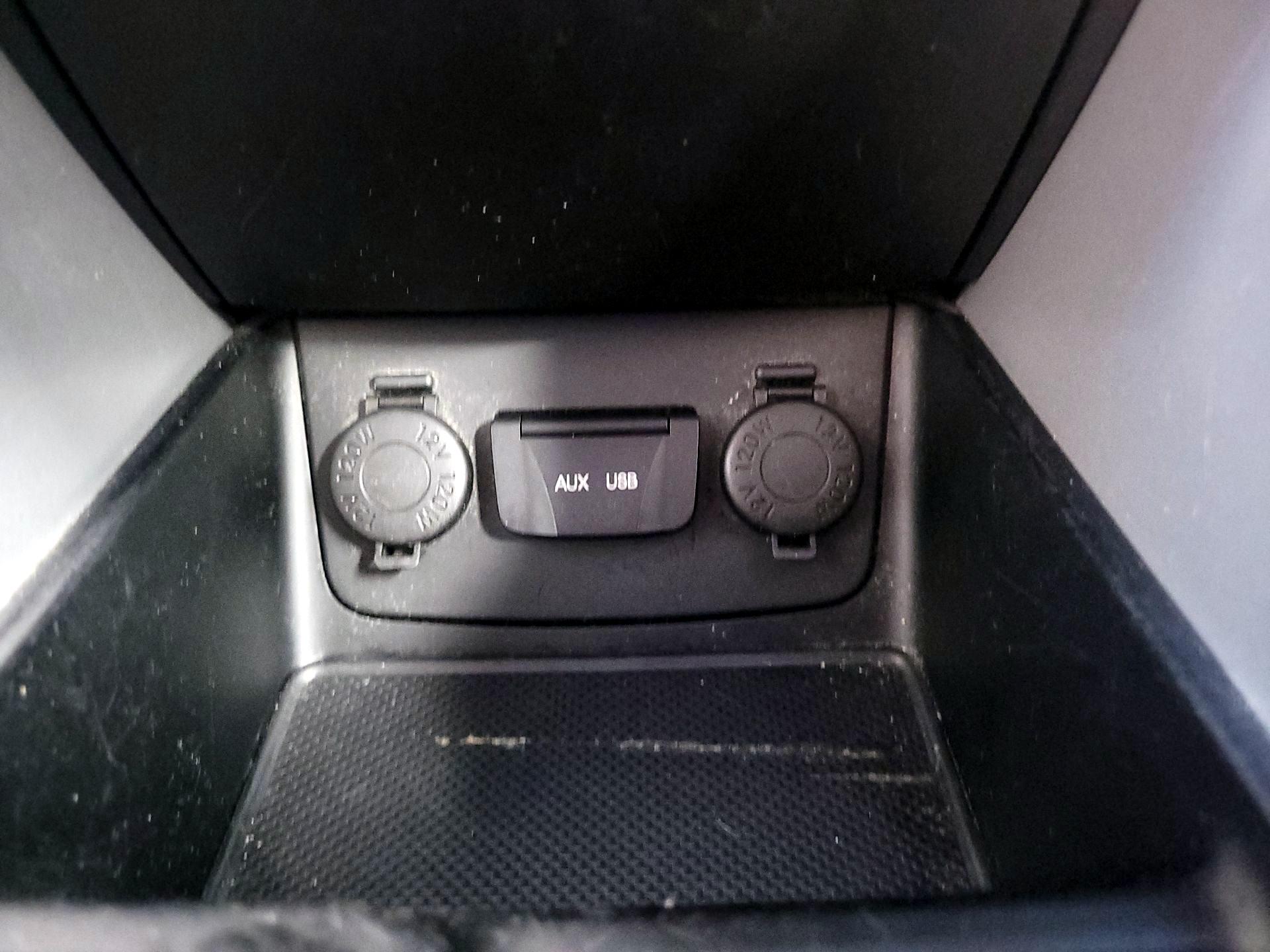 Thumbnail: 2014 Hyundai Sonata - 17