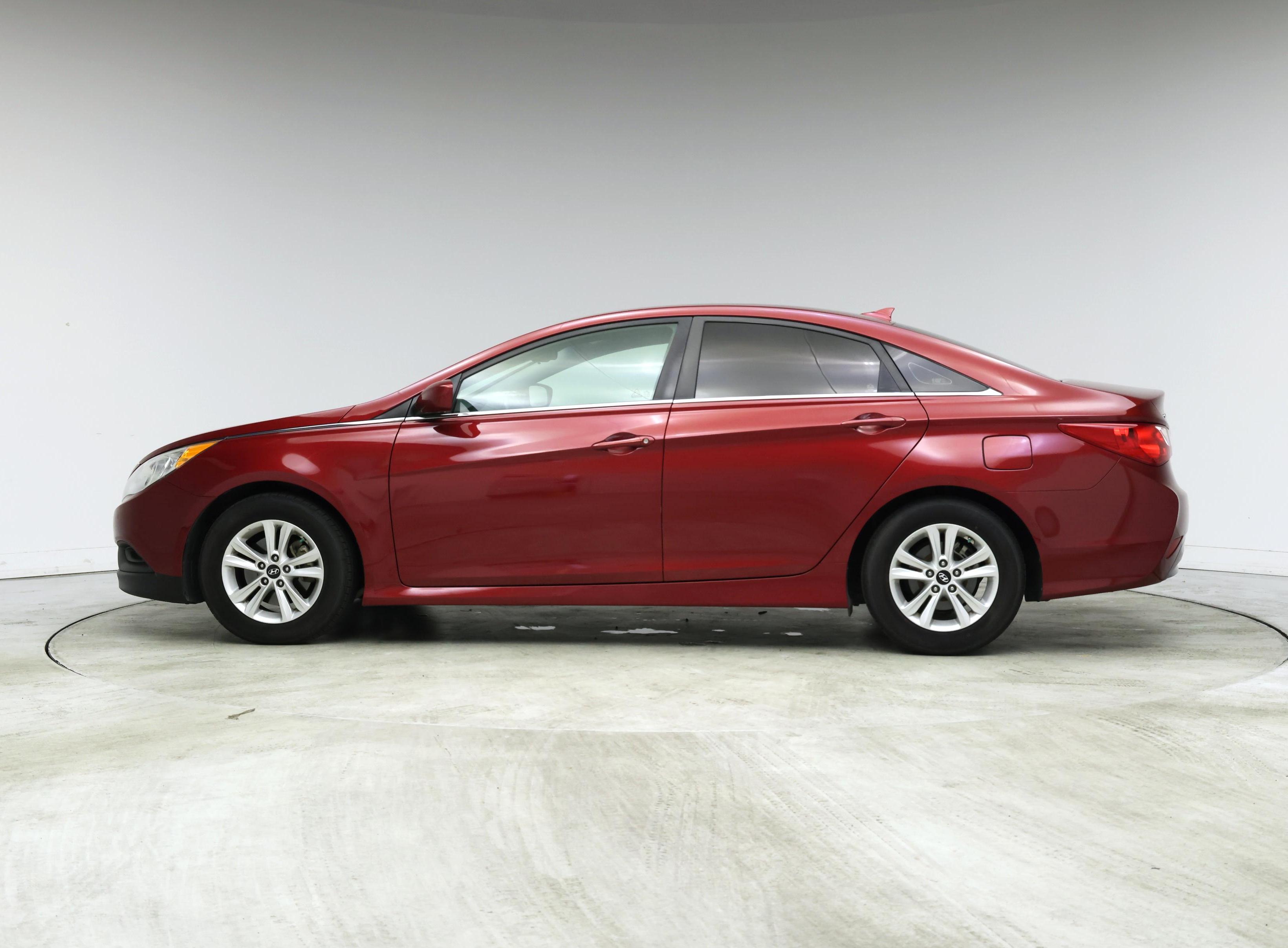 Thumbnail: 2014 Hyundai Sonata - 3