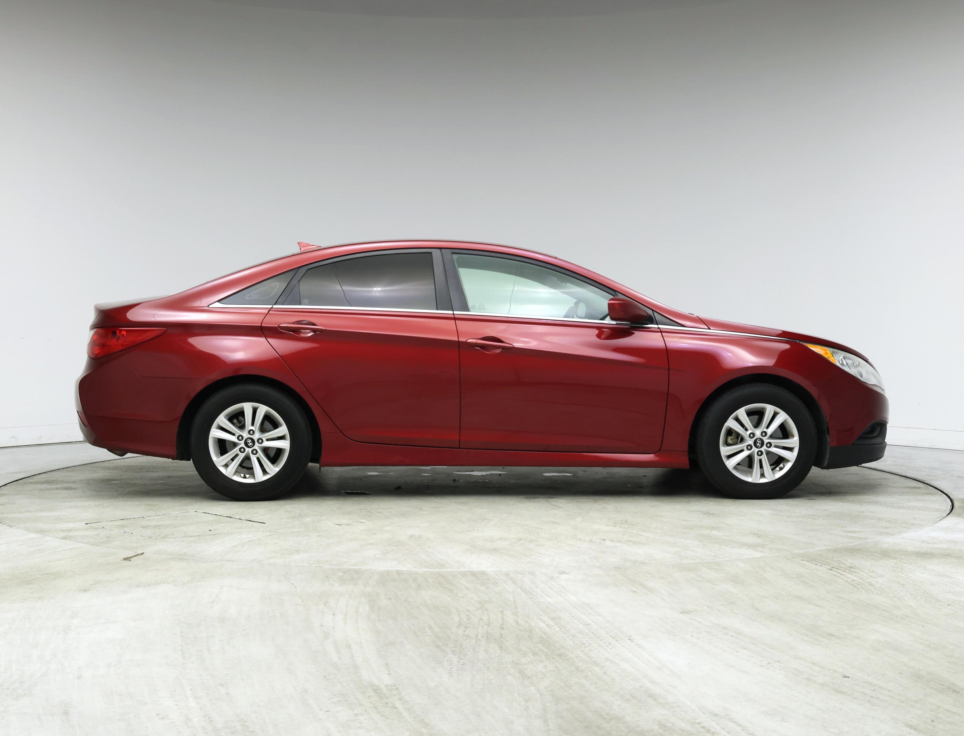 Thumbnail: 2014 Hyundai Sonata - 7