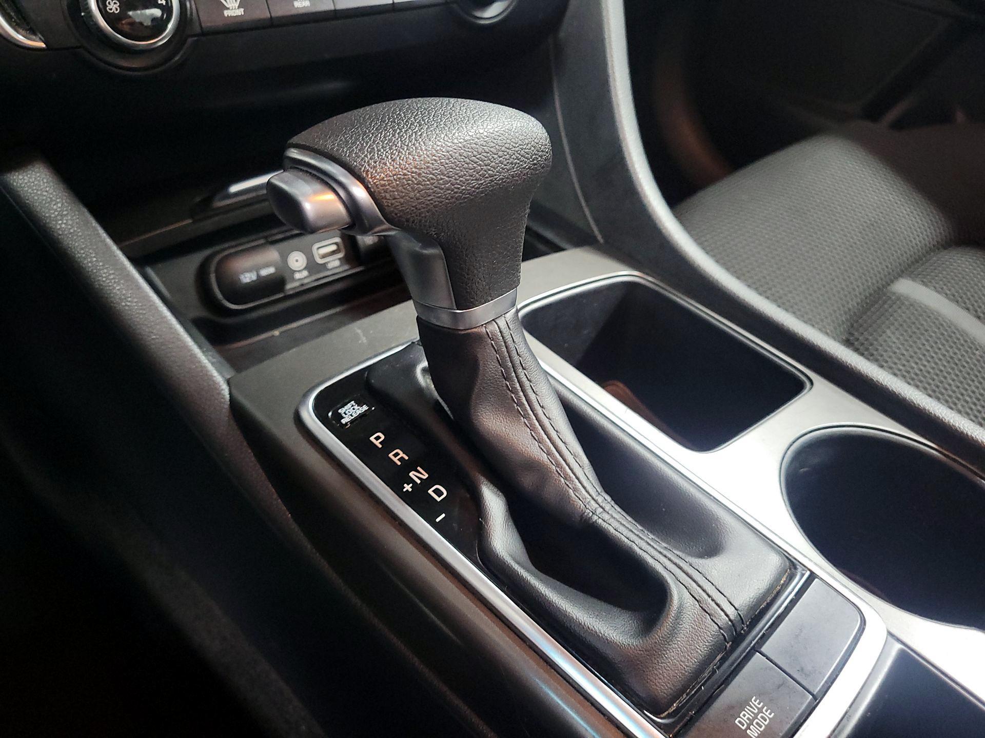 Thumbnail: 2019 Kia Optima - 17