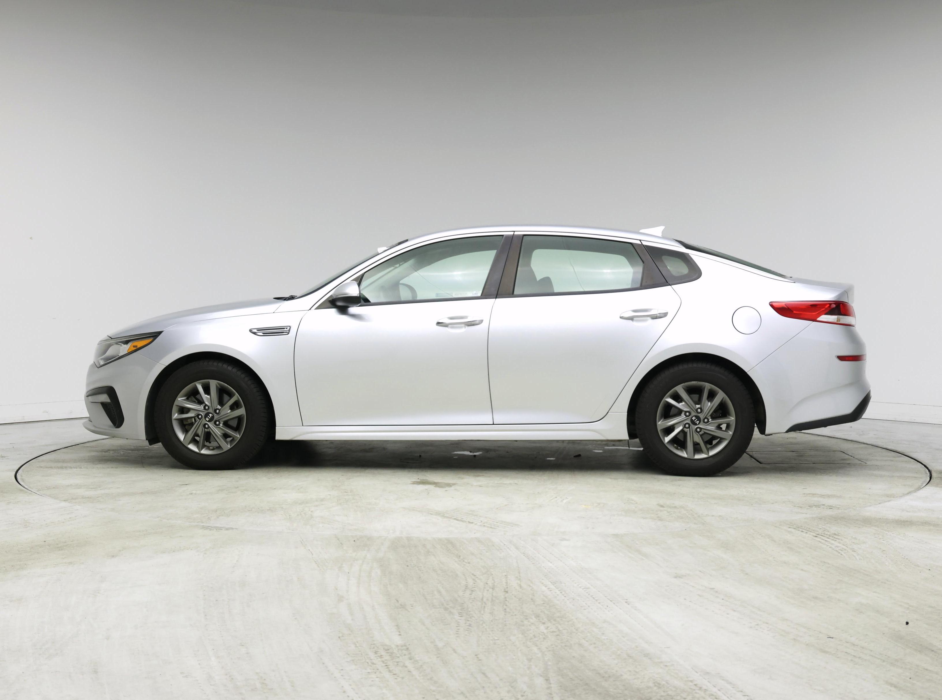 Thumbnail: 2019 Kia Optima - 3