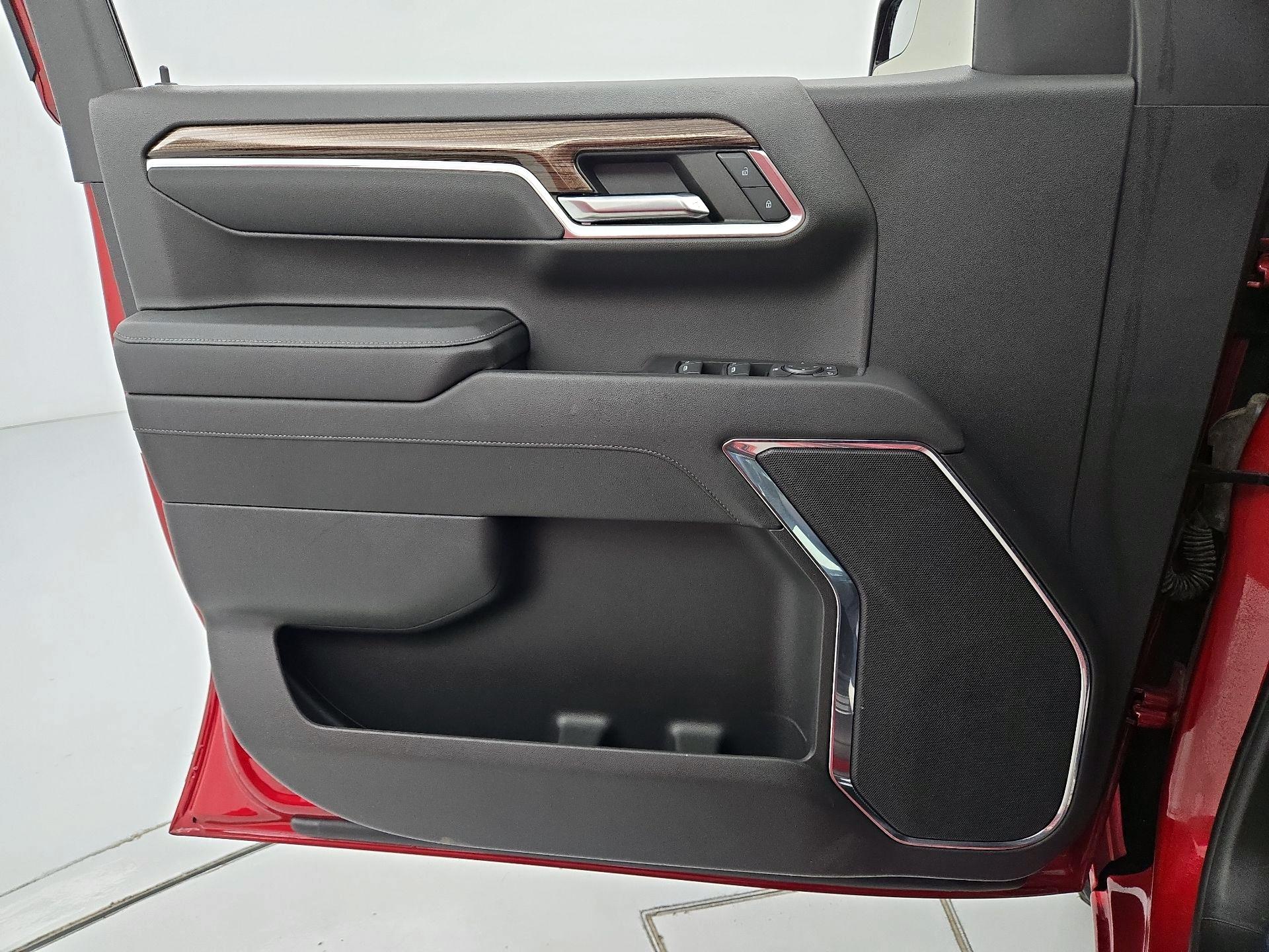 Thumbnail: 2023 Chevrolet Silverado 1500 - 12