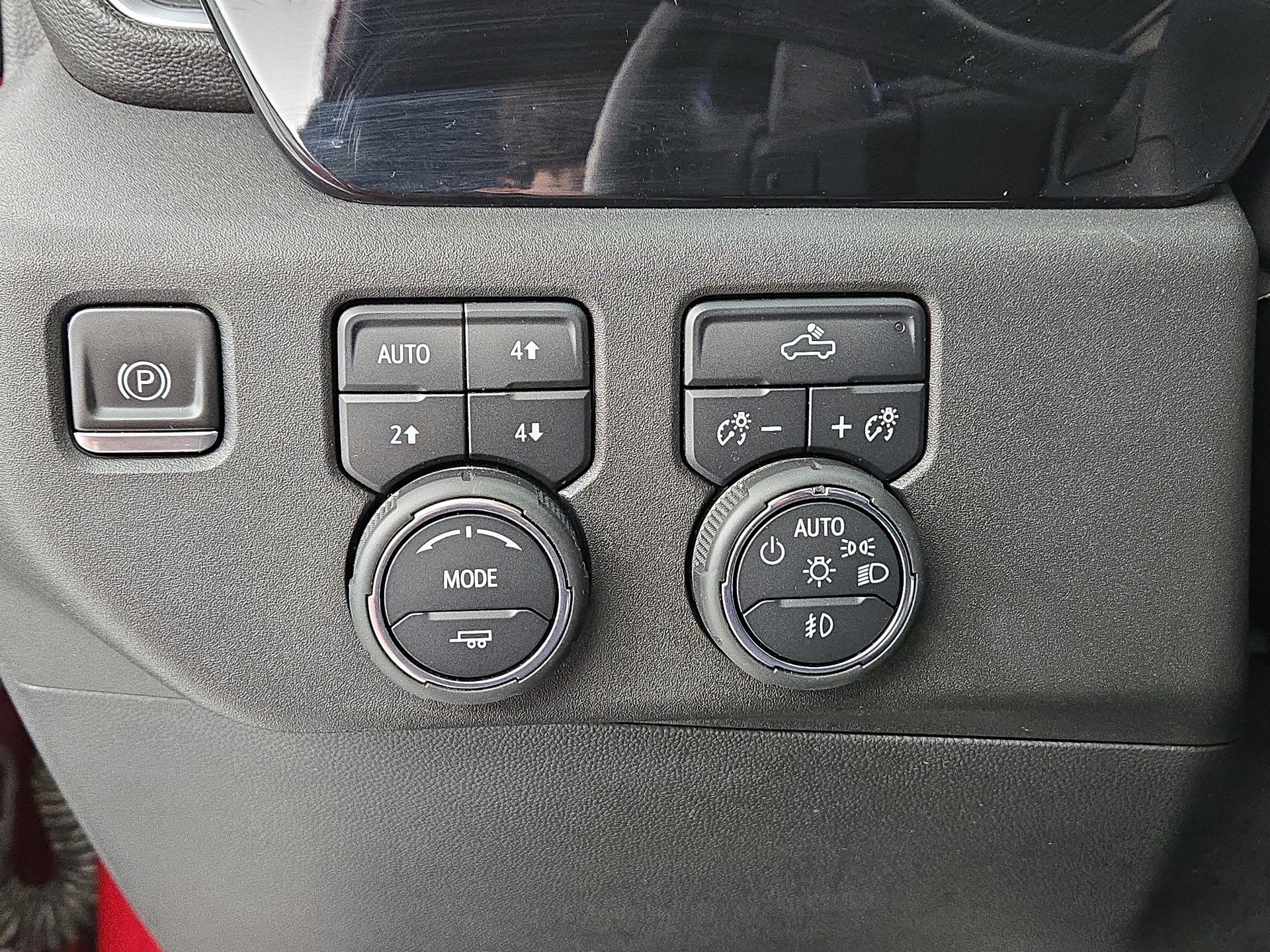 Thumbnail: 2023 Chevrolet Silverado 1500 - 13