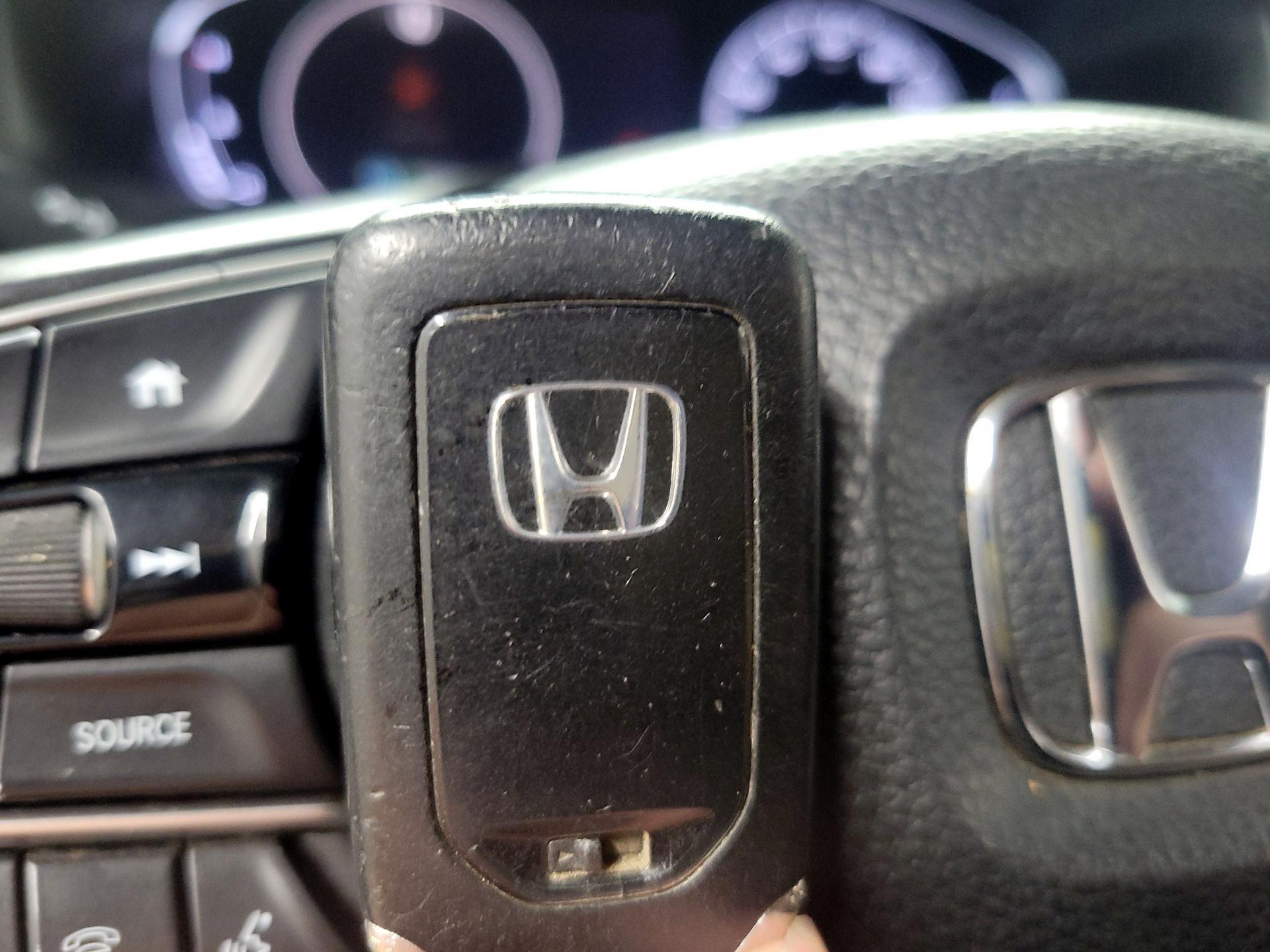 Thumbnail: 2018 Honda Accord - 19