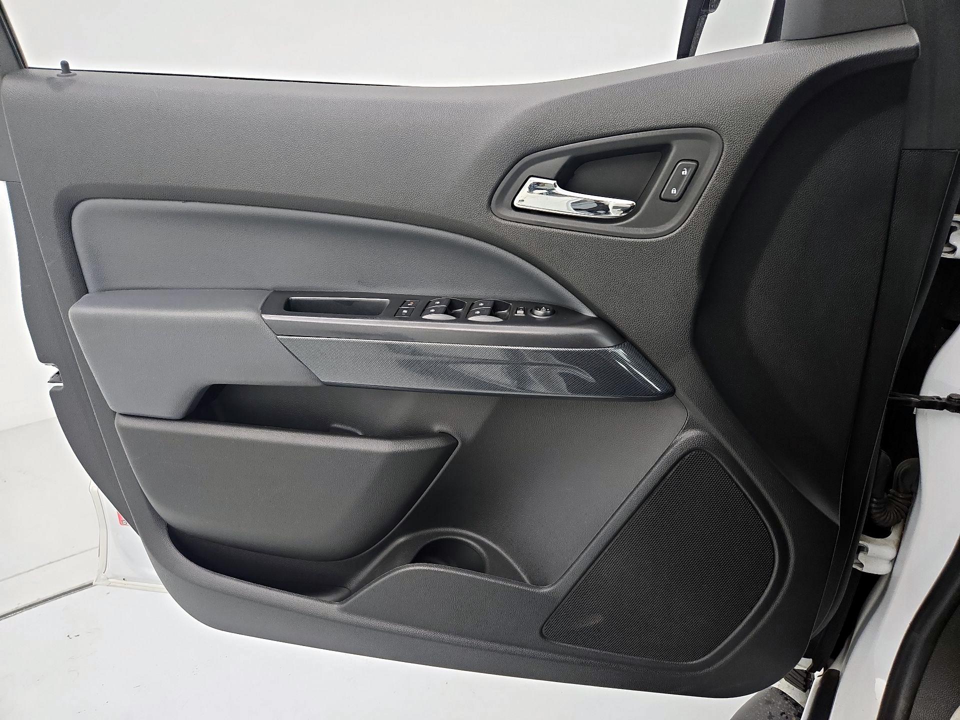 Thumbnail: 2021 Chevrolet Colorado - 12