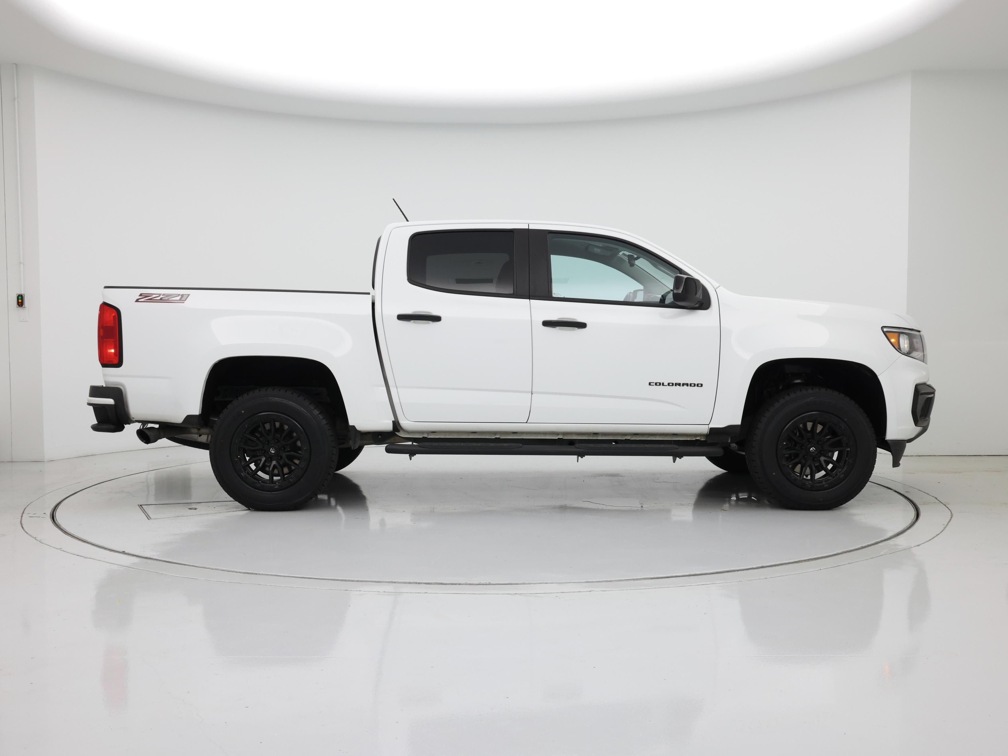 Thumbnail: 2021 Chevrolet Colorado - 7