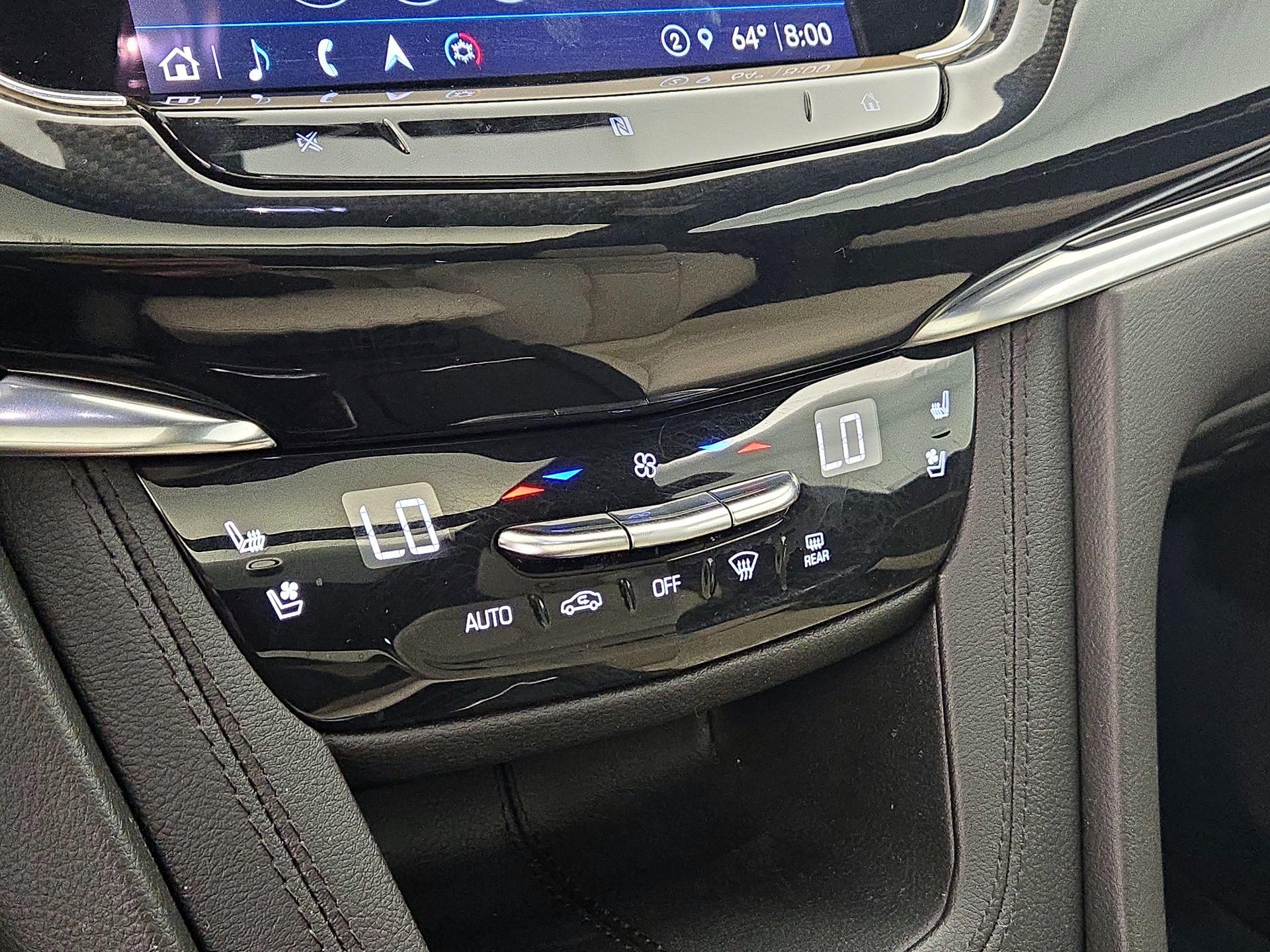 Thumbnail: 2021 Cadillac XT6 - 17