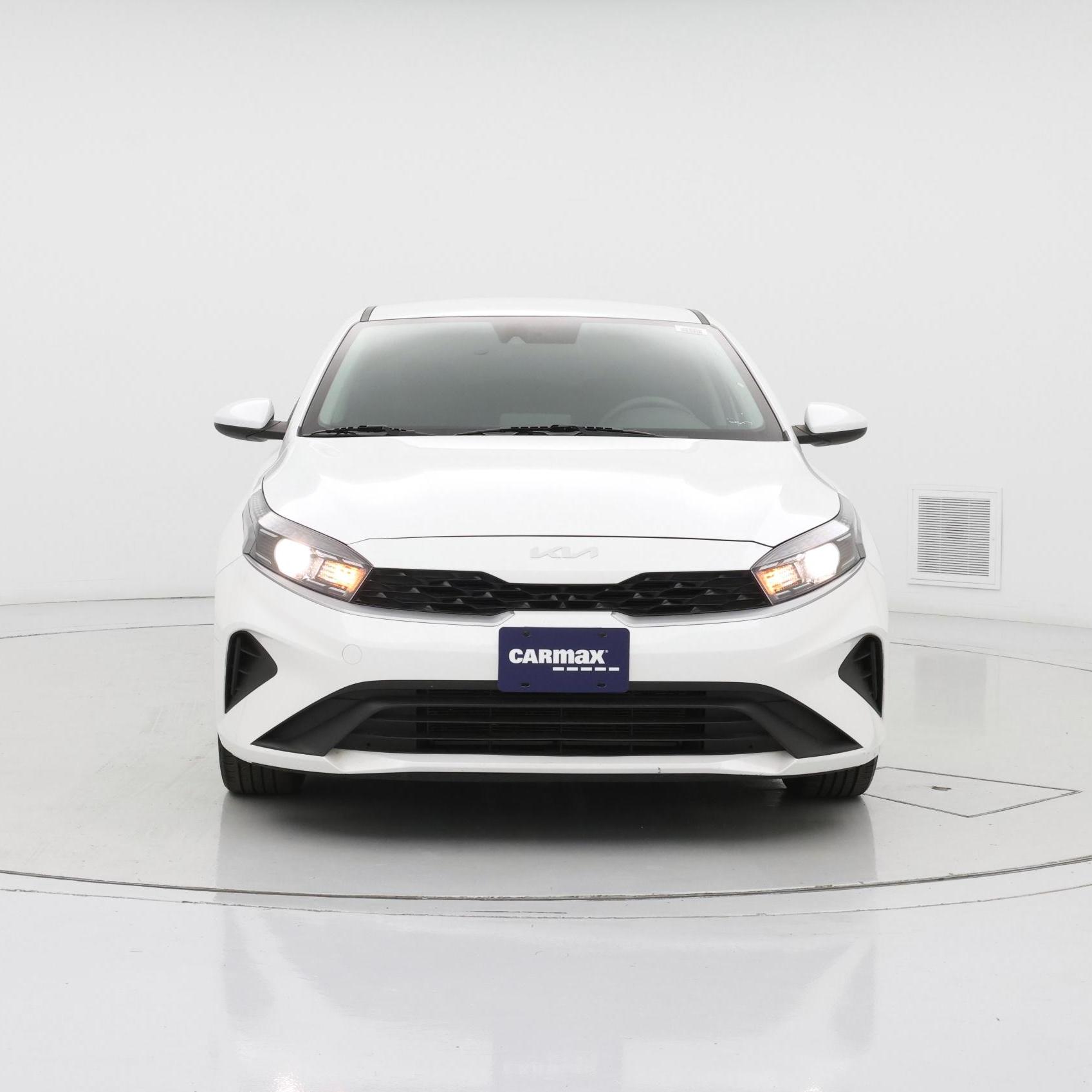 Thumbnail: 2023 Kia Forte - 5
