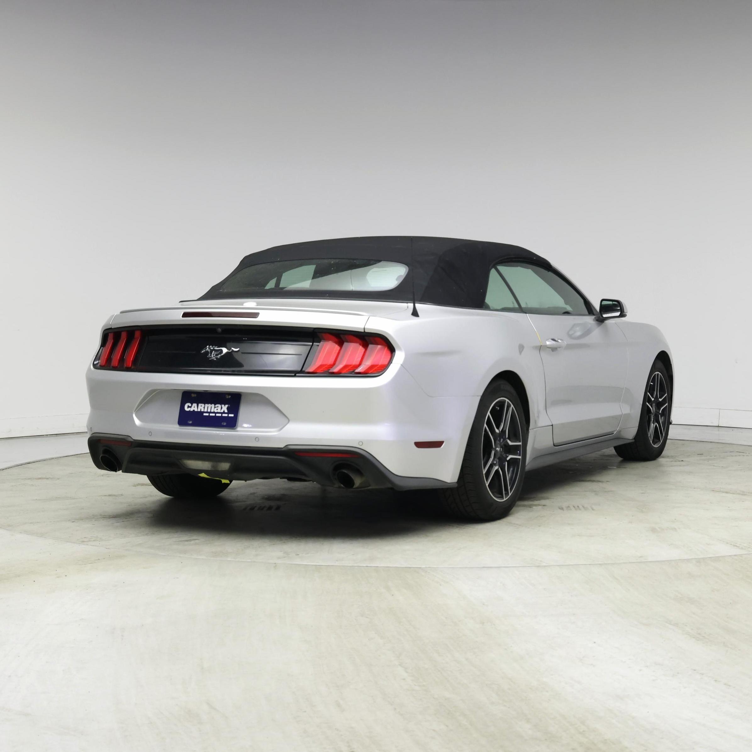 Thumbnail: 2018 Ford Mustang - 8