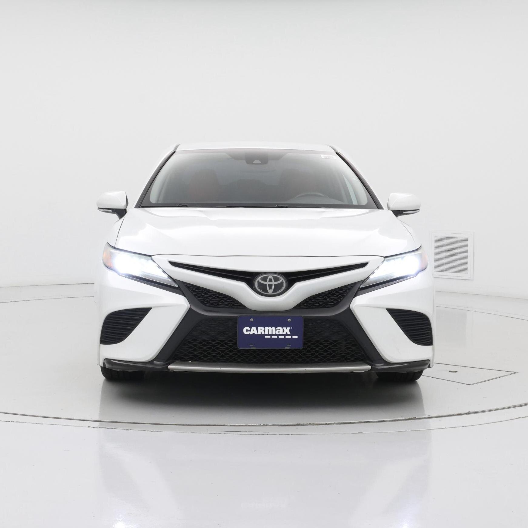 Thumbnail: 2019 Toyota Camry - 5