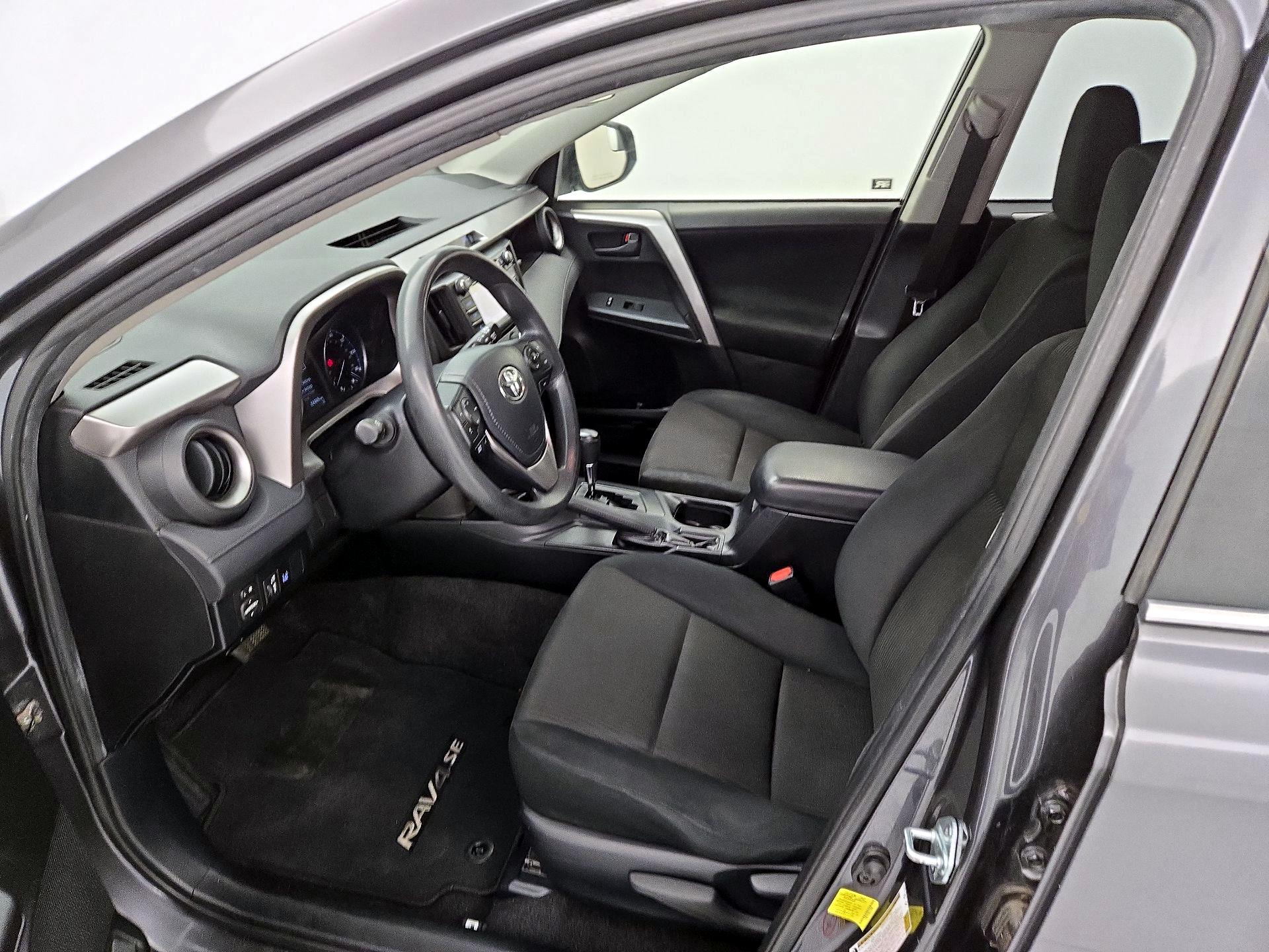Thumbnail: 2017 Toyota RAV4 - 11
