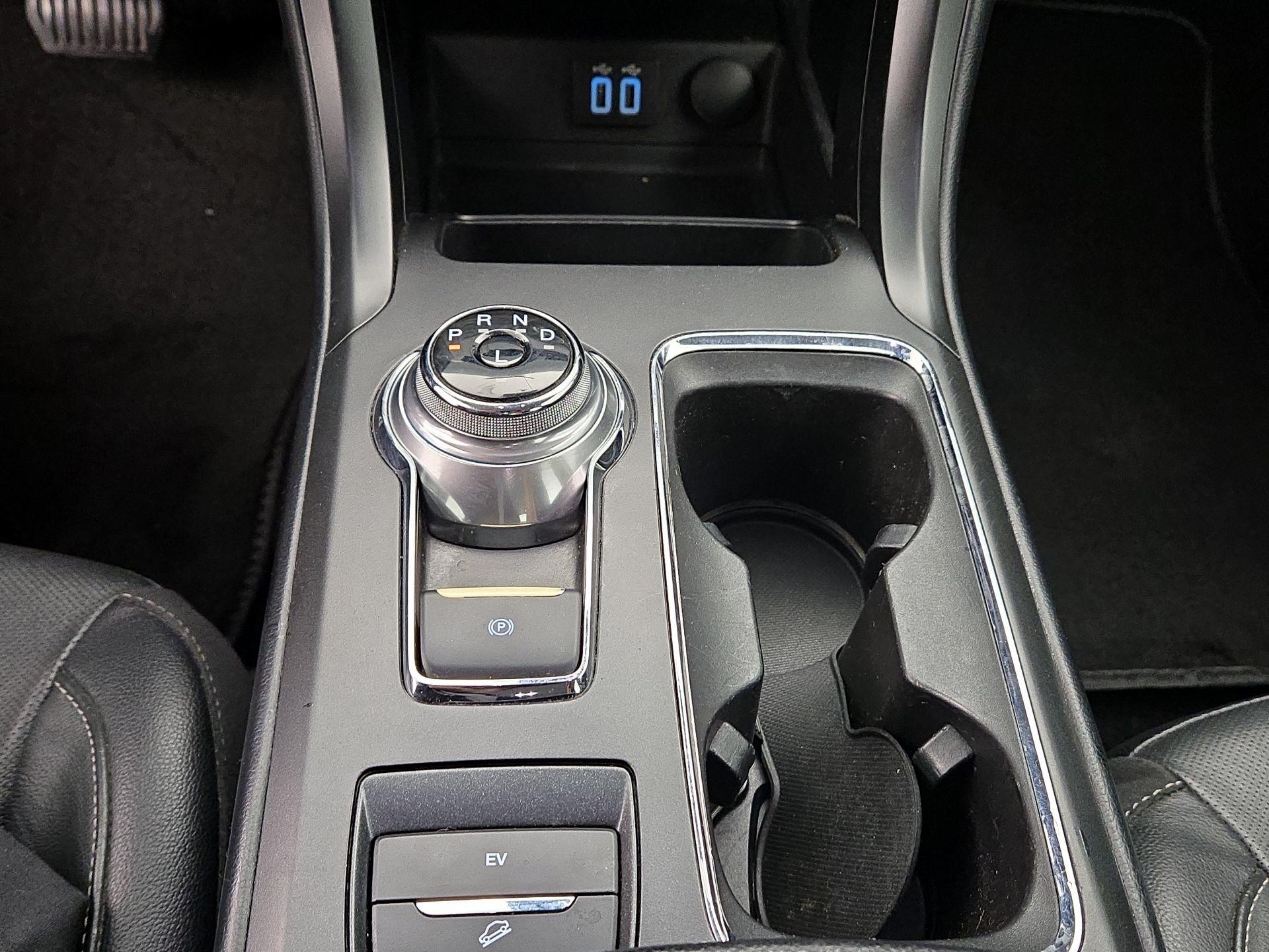 Thumbnail: 2019 Ford Fusion - 18