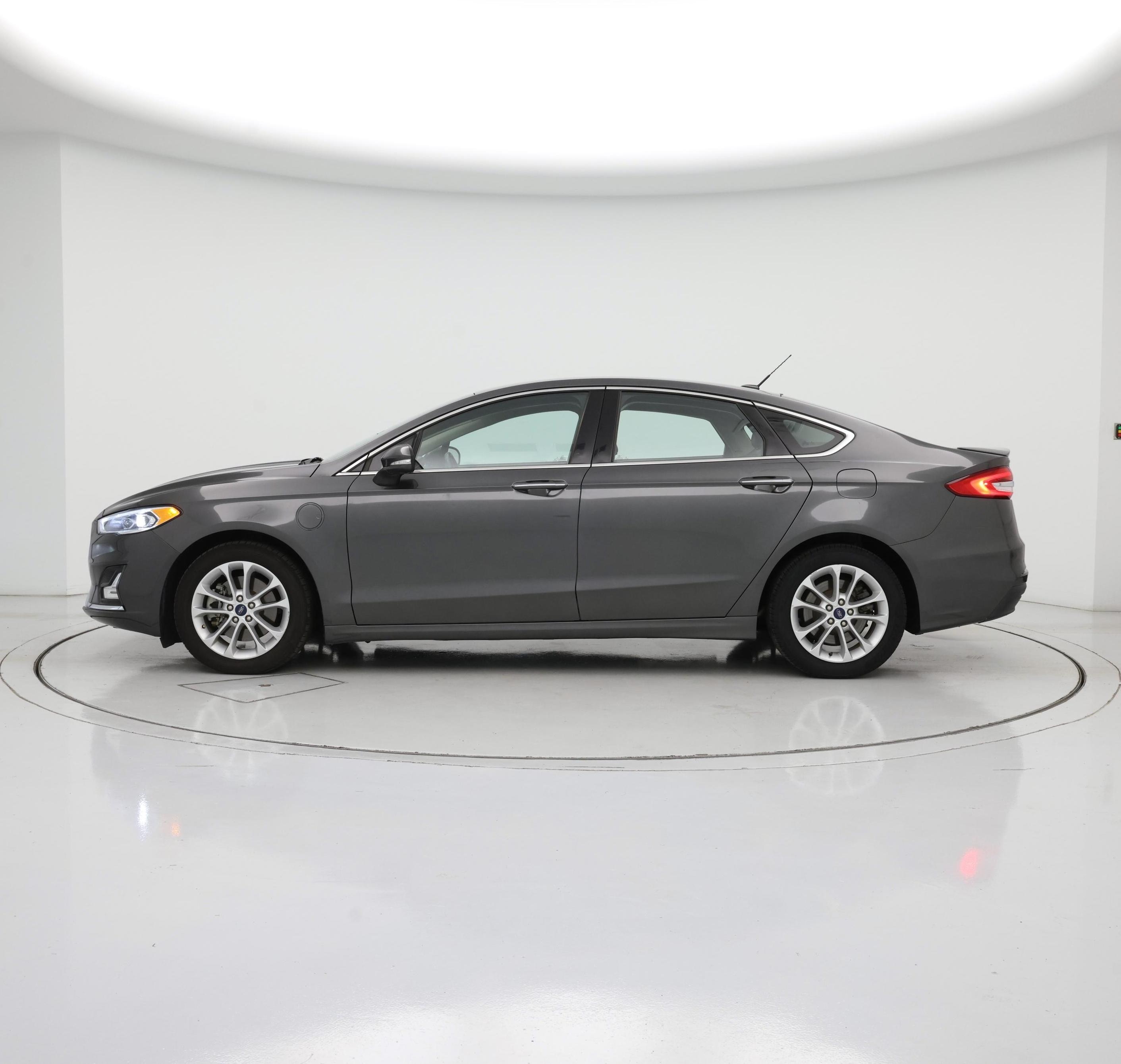 Thumbnail: 2019 Ford Fusion - 3