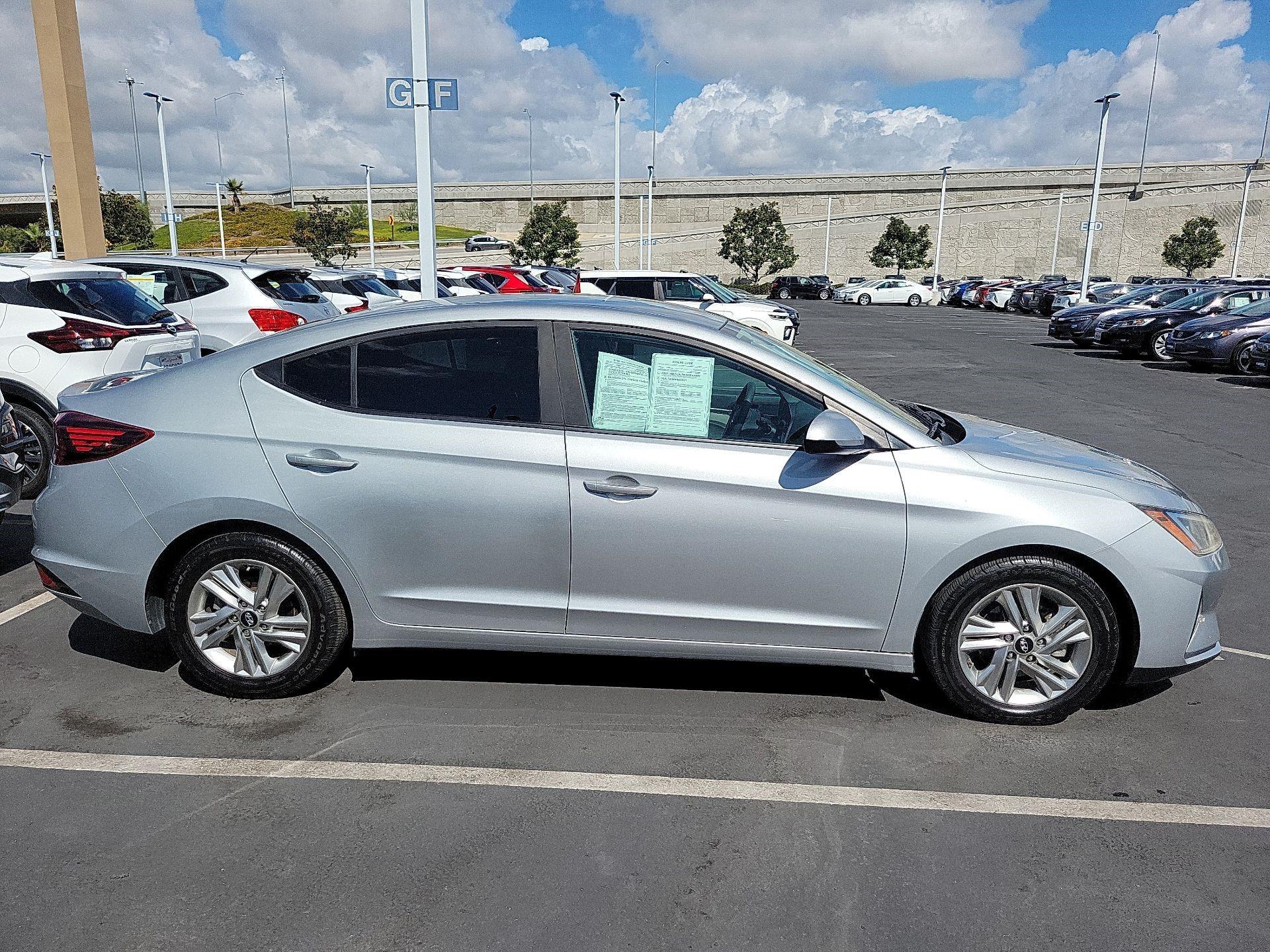 Thumbnail: 2020 Hyundai Elantra - 4