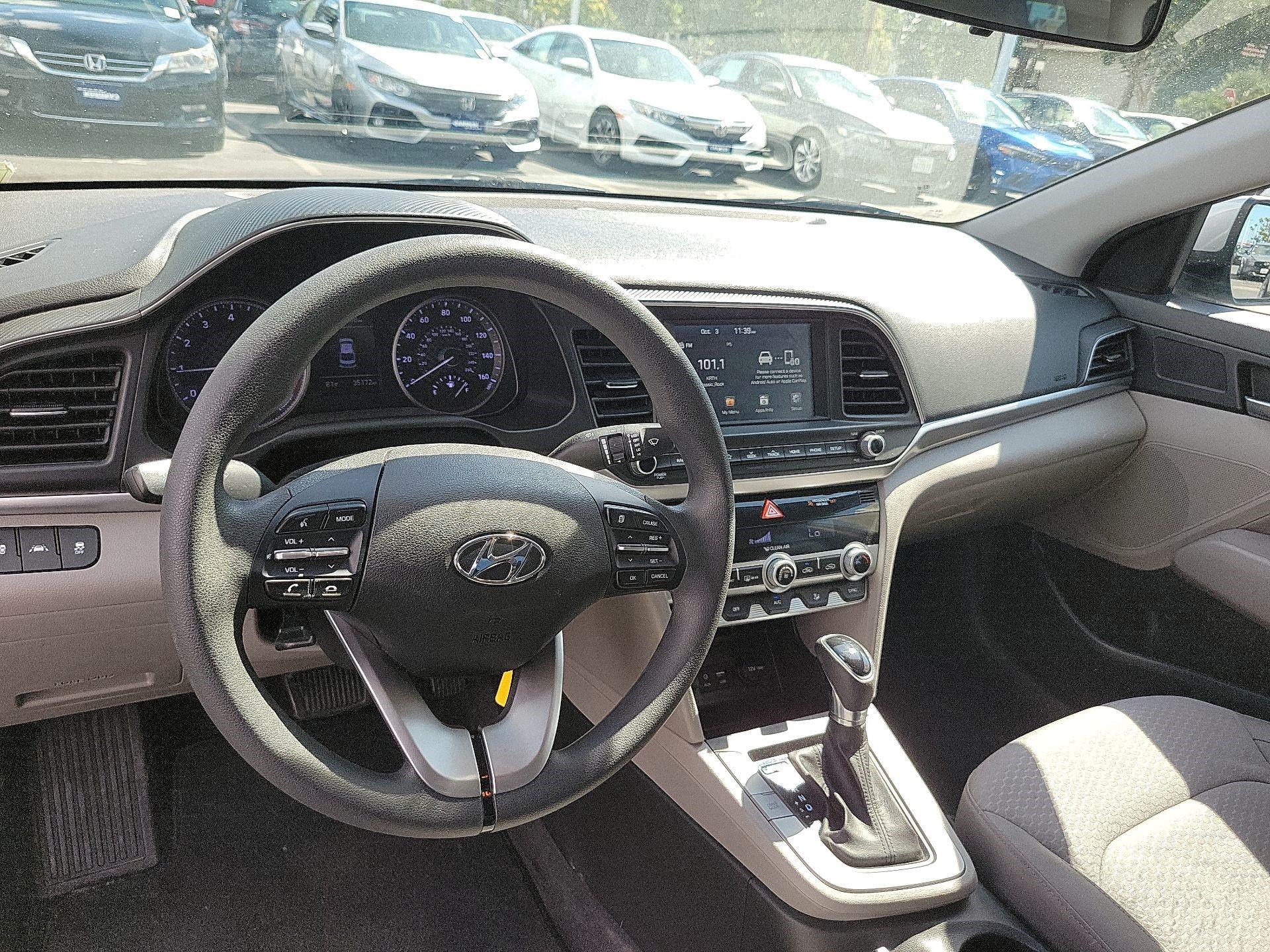 Thumbnail: 2020 Hyundai Elantra - 8
