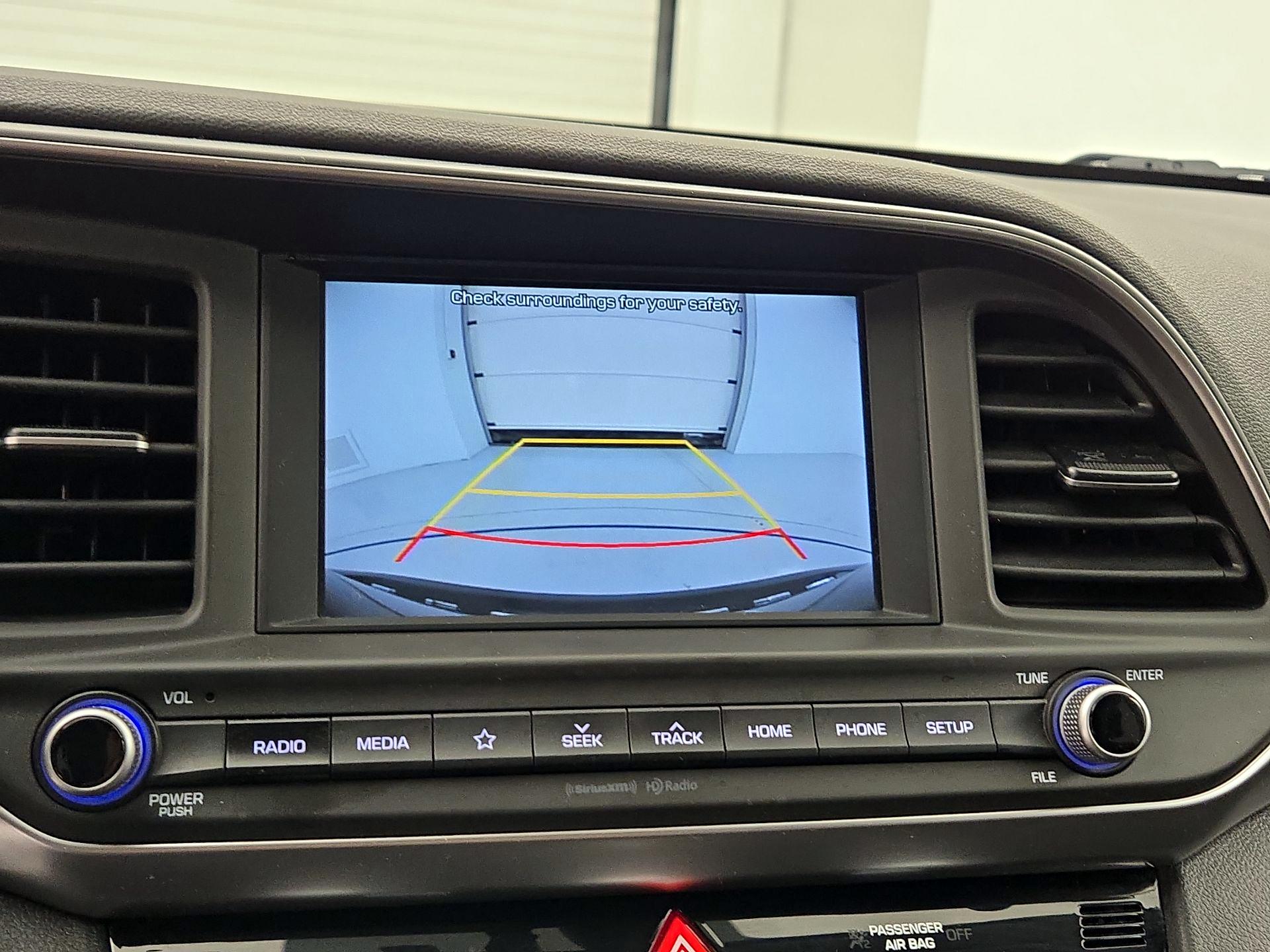 Thumbnail: 2020 Hyundai Elantra - 14