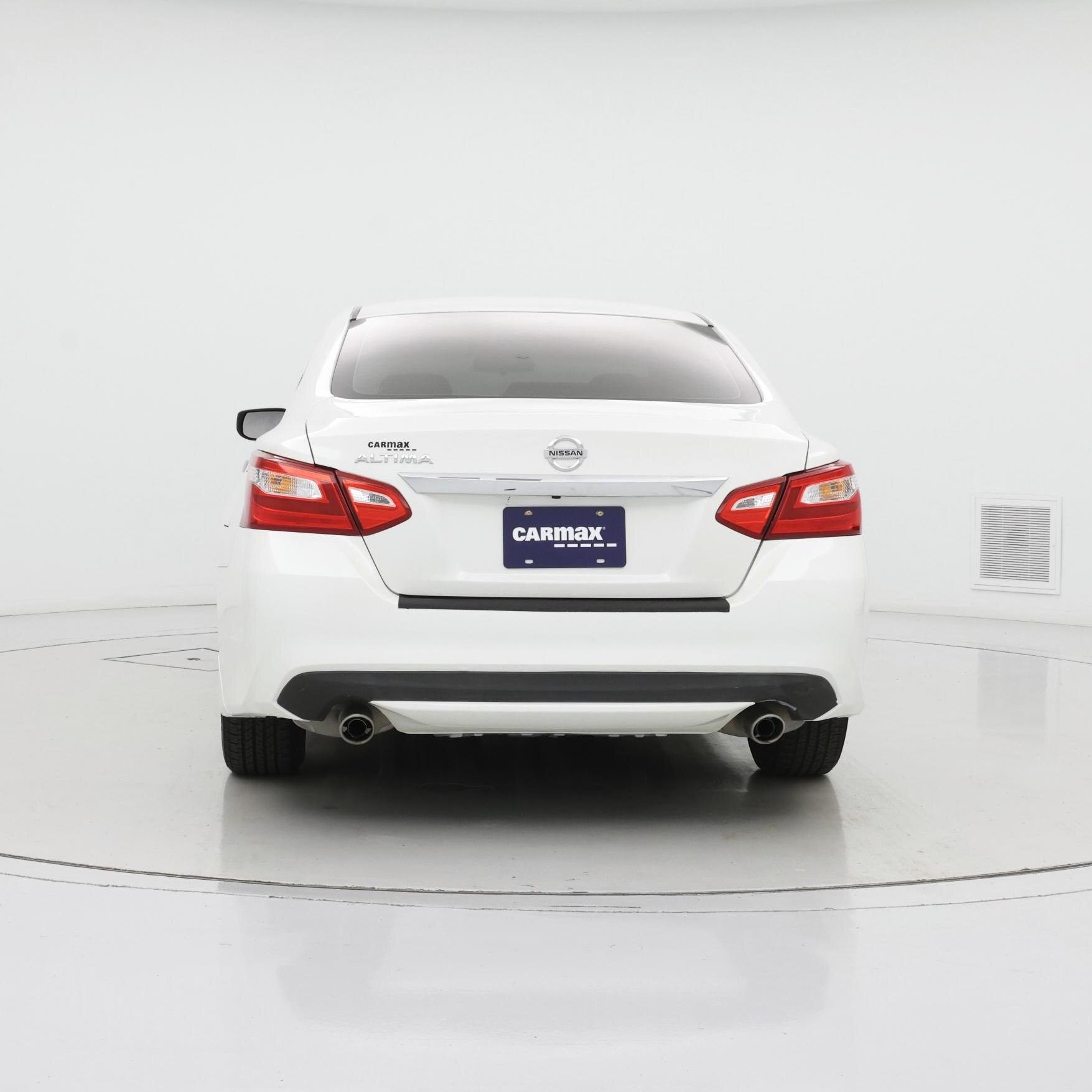Thumbnail: 2016 Nissan Altima - 6