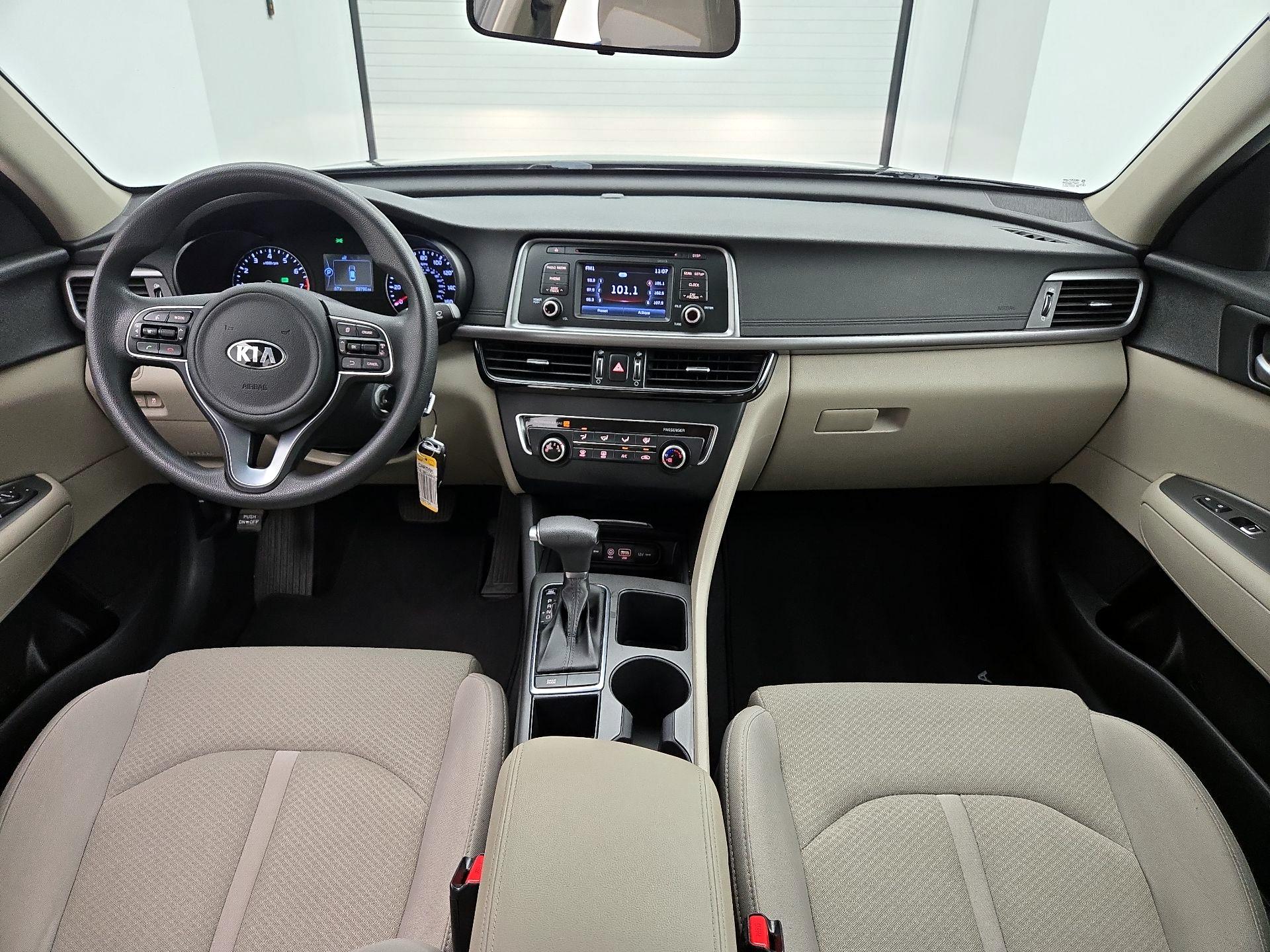 Thumbnail: 2016 Kia Optima - 9