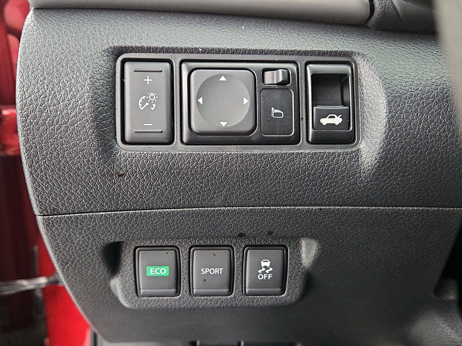 Thumbnail: 2017 Nissan Sentra - 13