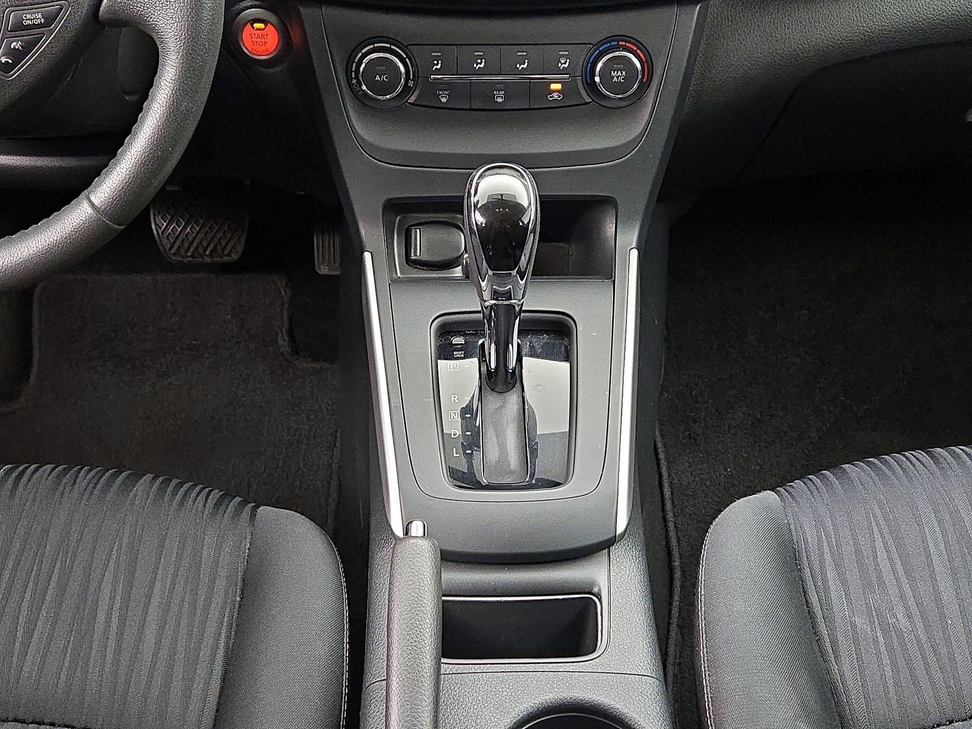 Thumbnail: 2017 Nissan Sentra - 17