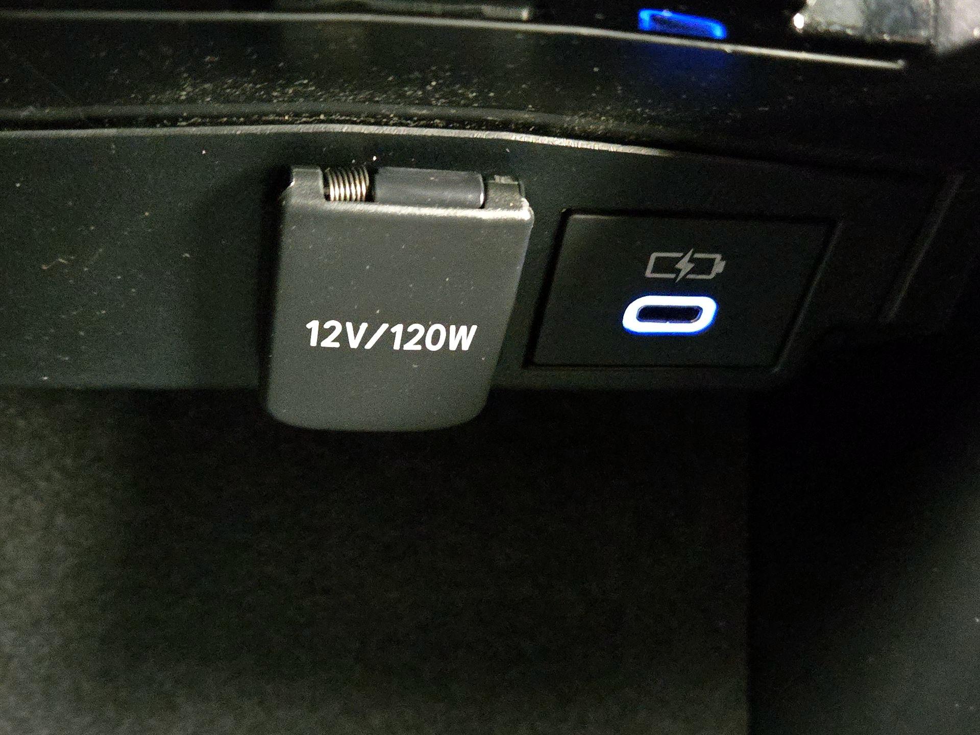 Thumbnail: 2022 Toyota Corolla - 18